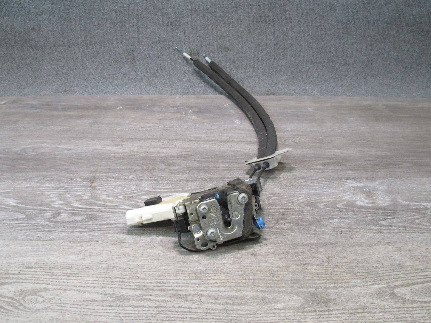04-09 Nissan 350Z Z33 Convert Right Pass Door Lock Latch Actuator w Cable OEM