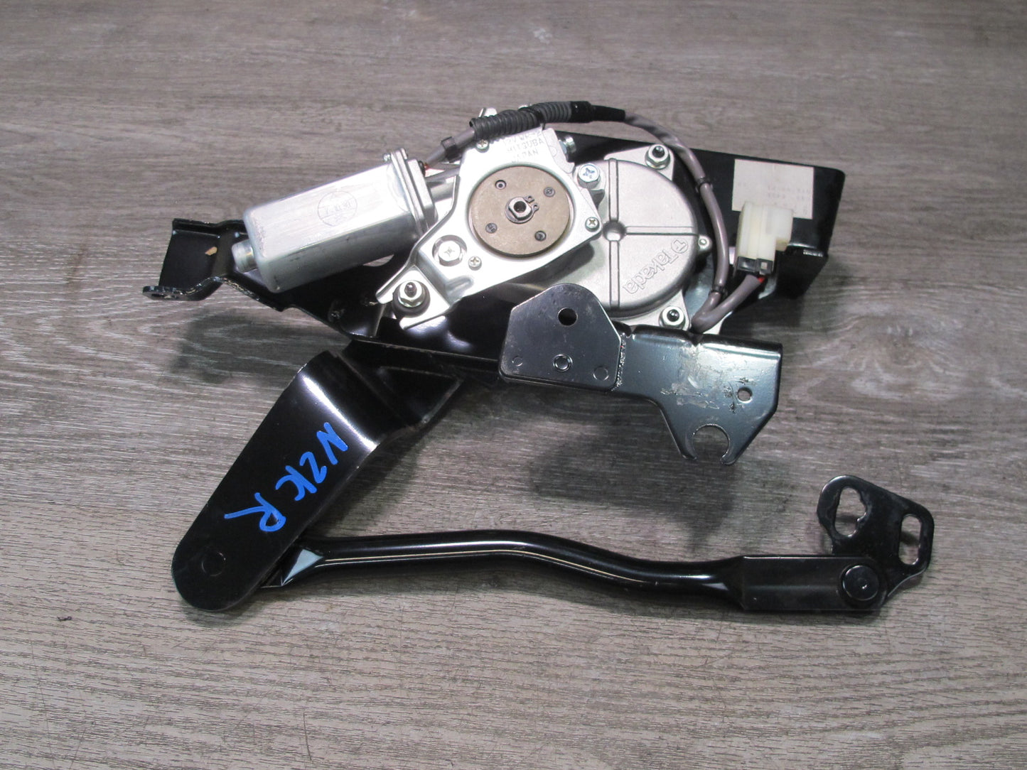 07-09 Nissan 350Z Convert Rear Right Soft TOP Roof Lift Motor w Hinge OEM