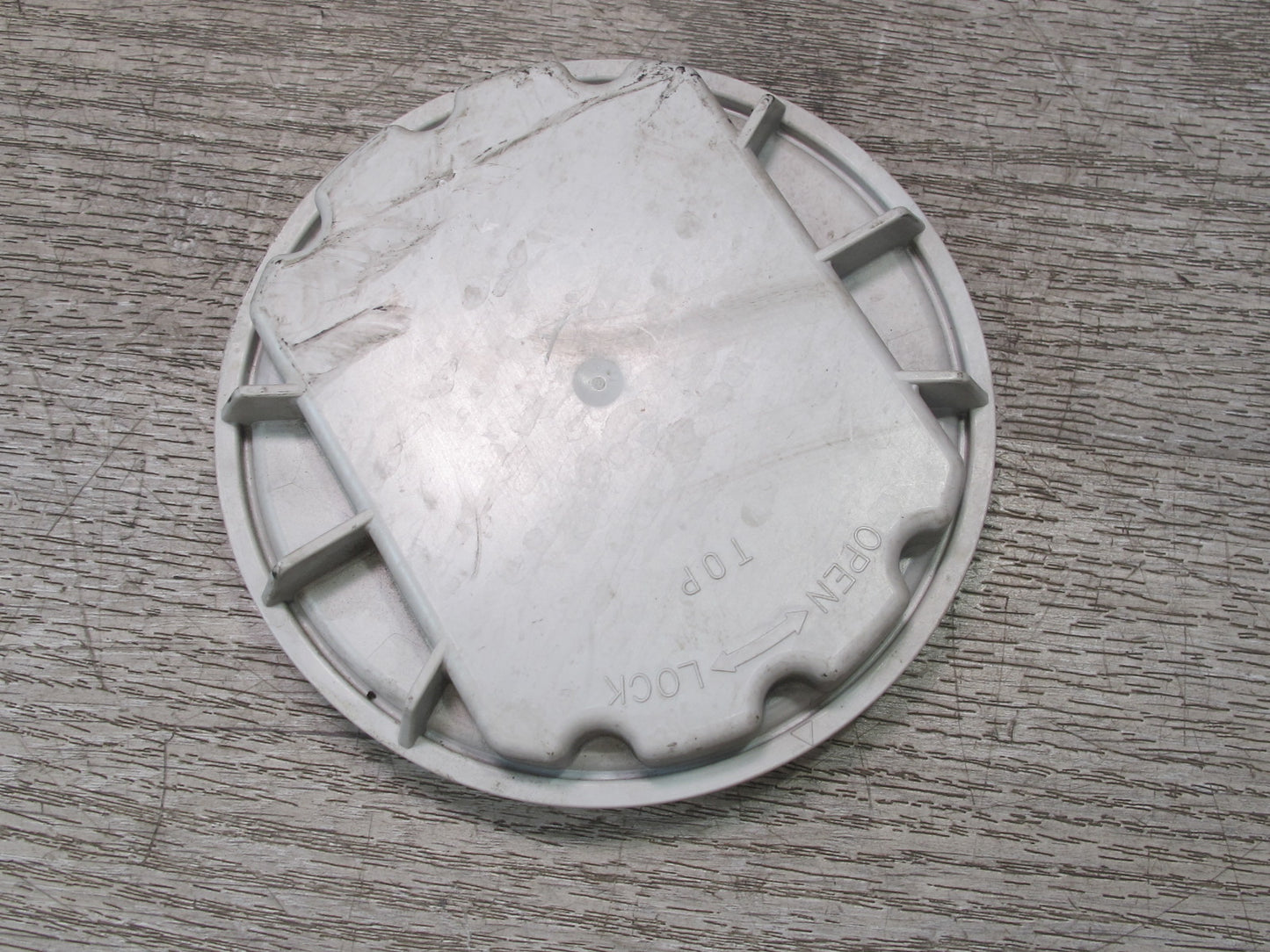 06-09 Nissan 350Z Z33 Front Left or Right Headlight Lamp Bulb Access Cover OEM