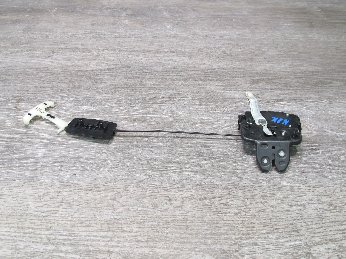 04-09 Nissan 350Z Z33 Convertible Rear Trunk Lid Lock Latch Actuator OEM