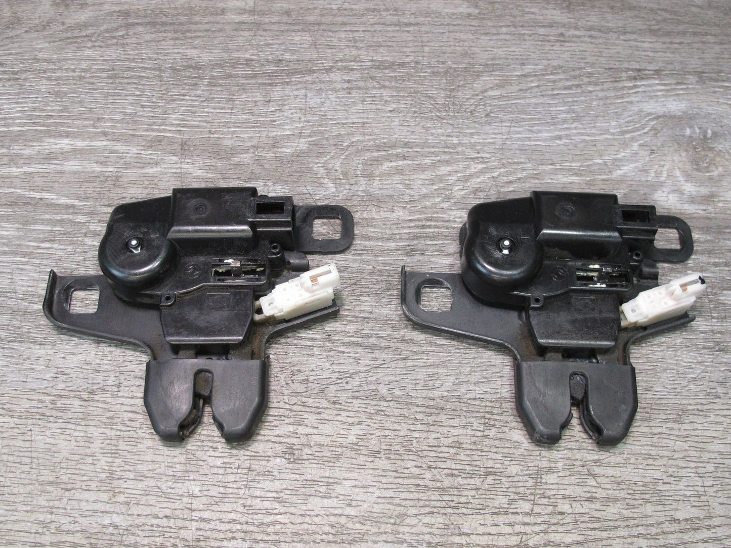 04-09 Nissan 350Z Z33 Convertible Left & Right Side TOP Roof Lock Latch Set OEM