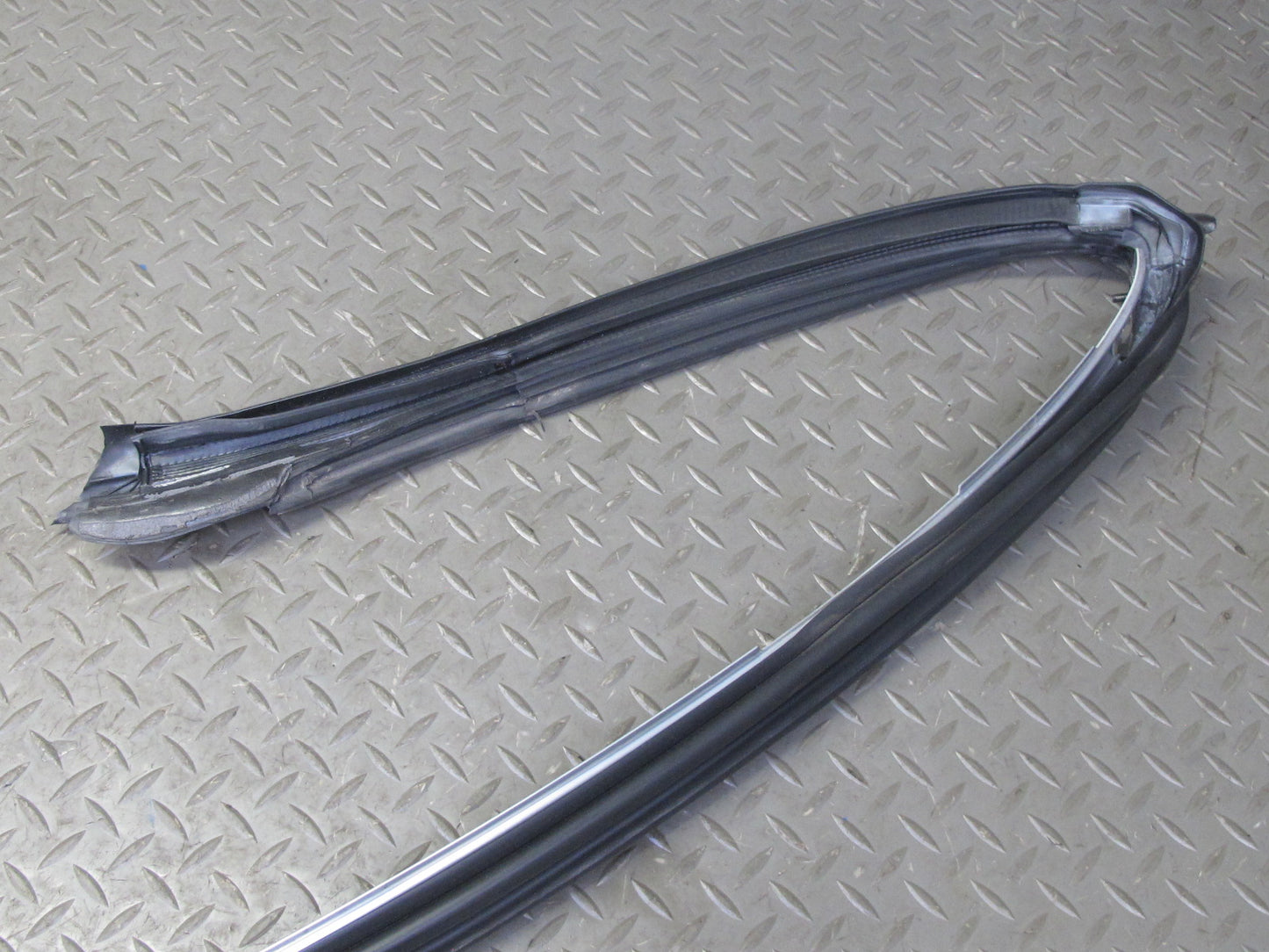 03-08 BMW E85 Z4 Set of 3 Windshield Door Weatherstrip Rubber Seal Cover OEM