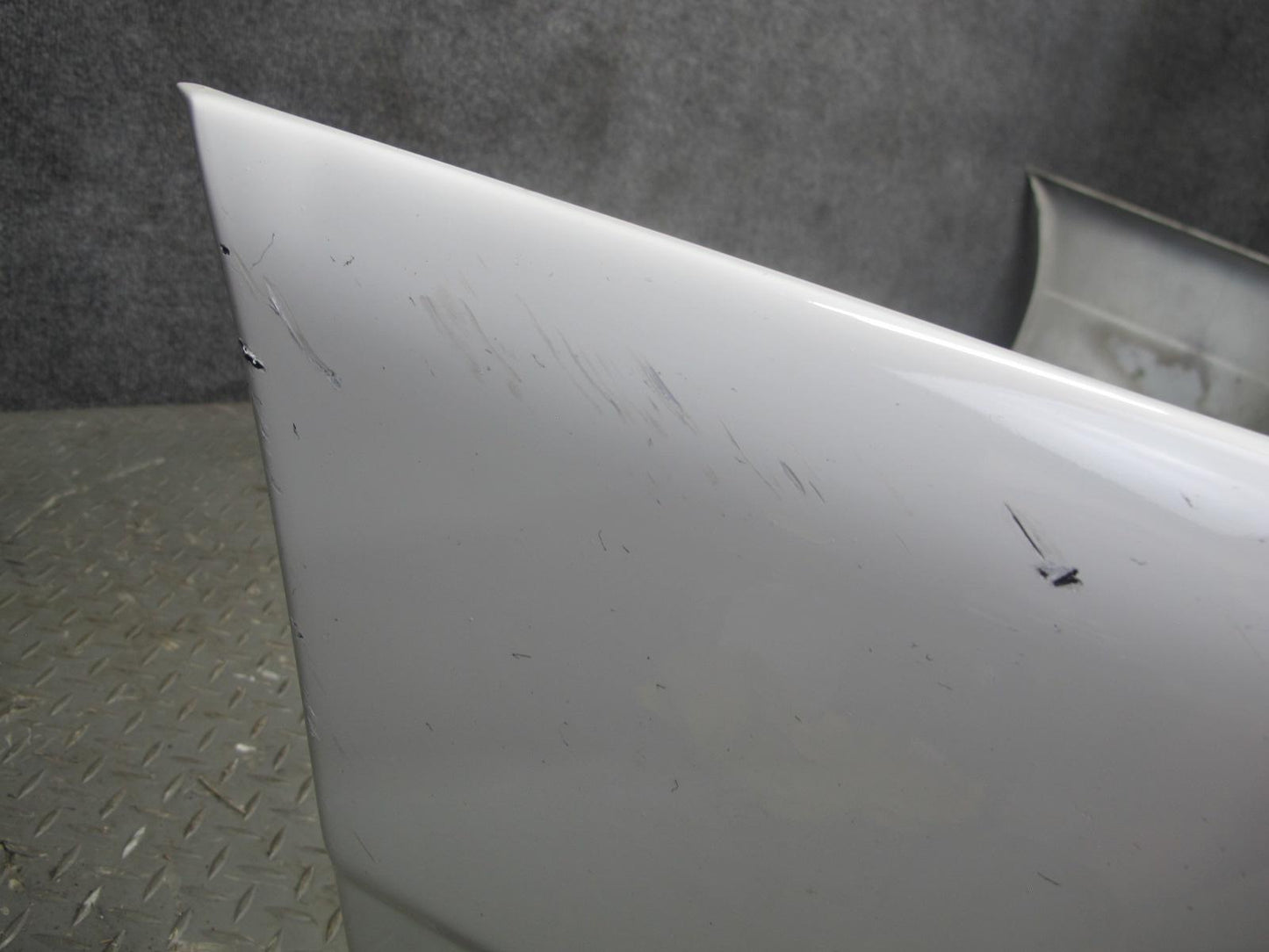 97-03 VW Eurovan T4 Rear Bumper Cover Arctic White w Foam Absorber Set OEM