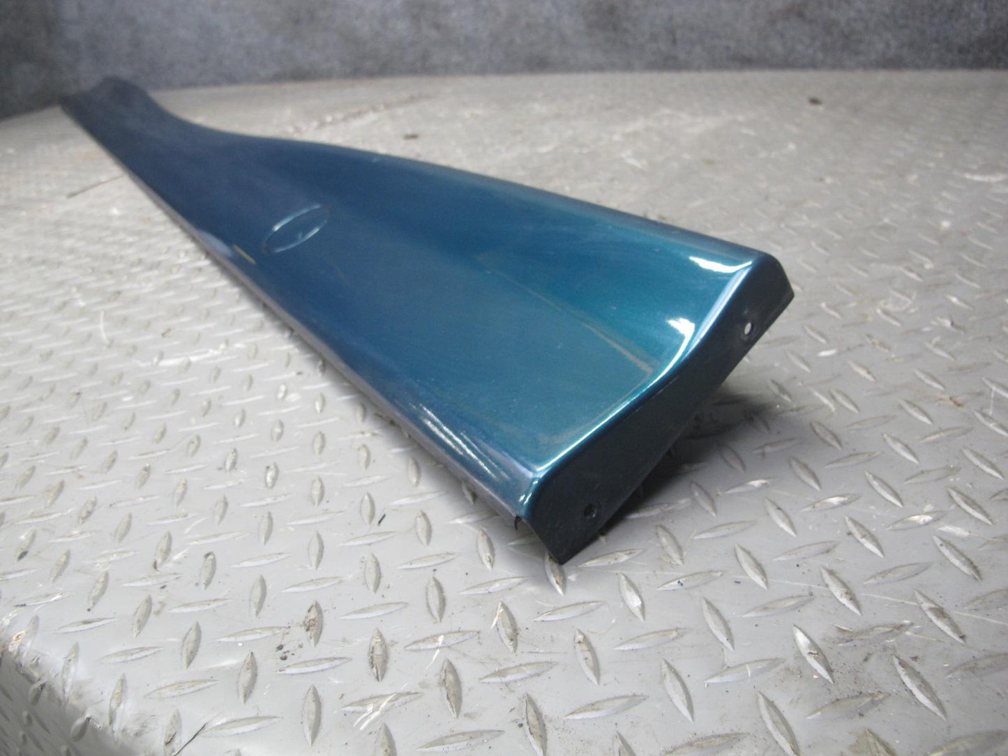 94-99 BMW E36 328iC Coupe Convertible Right Side Skirt Rocker Panel Molding OEM