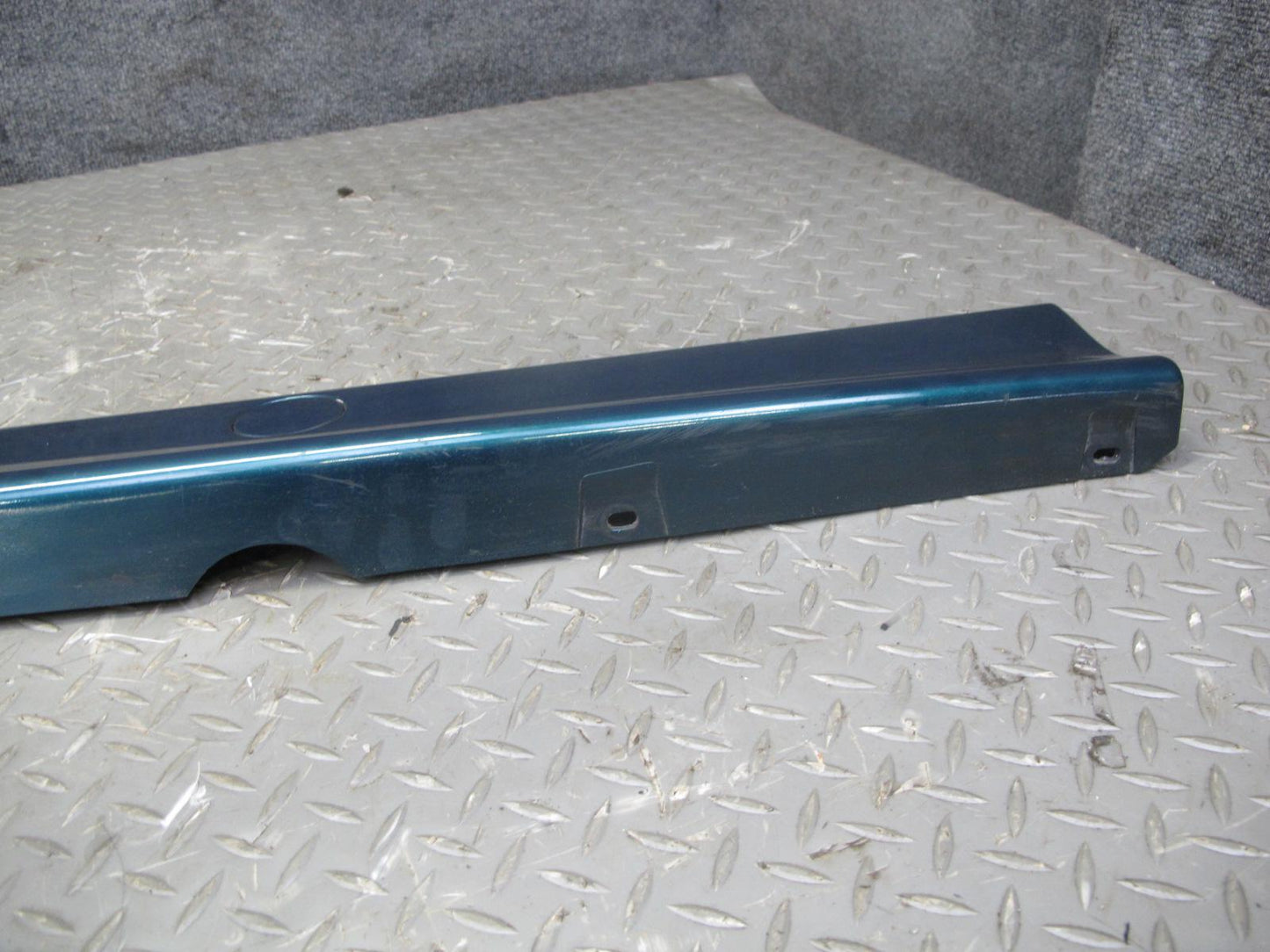 94-99 BMW E36 328iC Coupe Convertible Right Side Skirt Rocker Panel Molding OEM