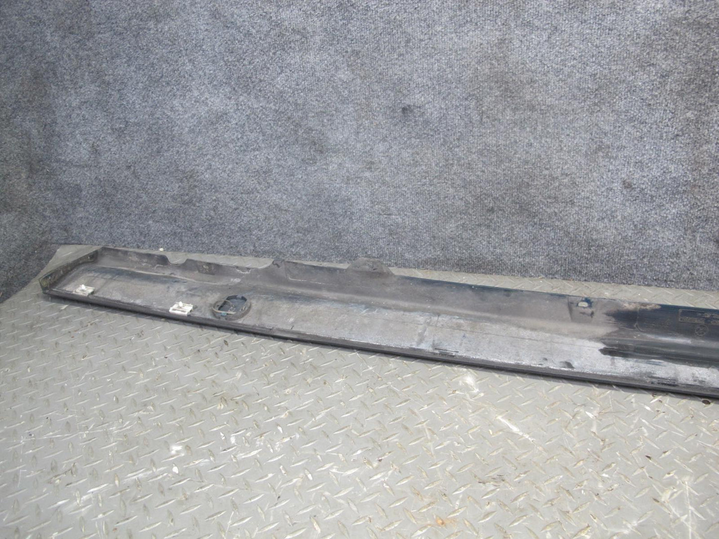 94-99 BMW E36 328iC Coupe Convertible Right Side Skirt Rocker Panel Molding OEM