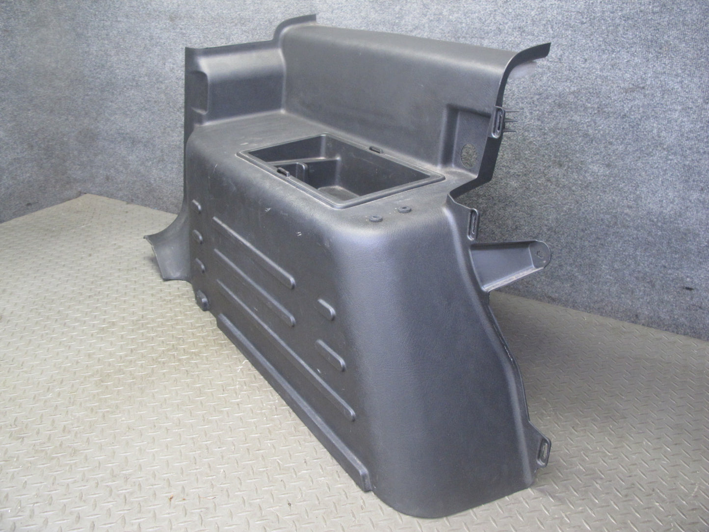 2005-2007 Hummer H2 Rear Left & Right Trunk Quarter Trim Cover Panel Set of 2