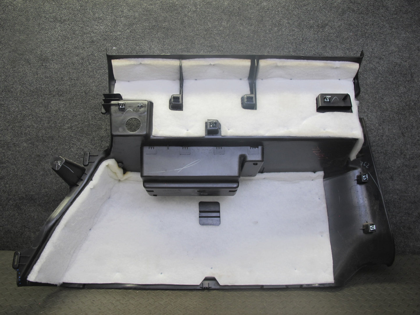 2005-2007 Hummer H2 Rear Left & Right Trunk Quarter Trim Cover Panel Set of 2
