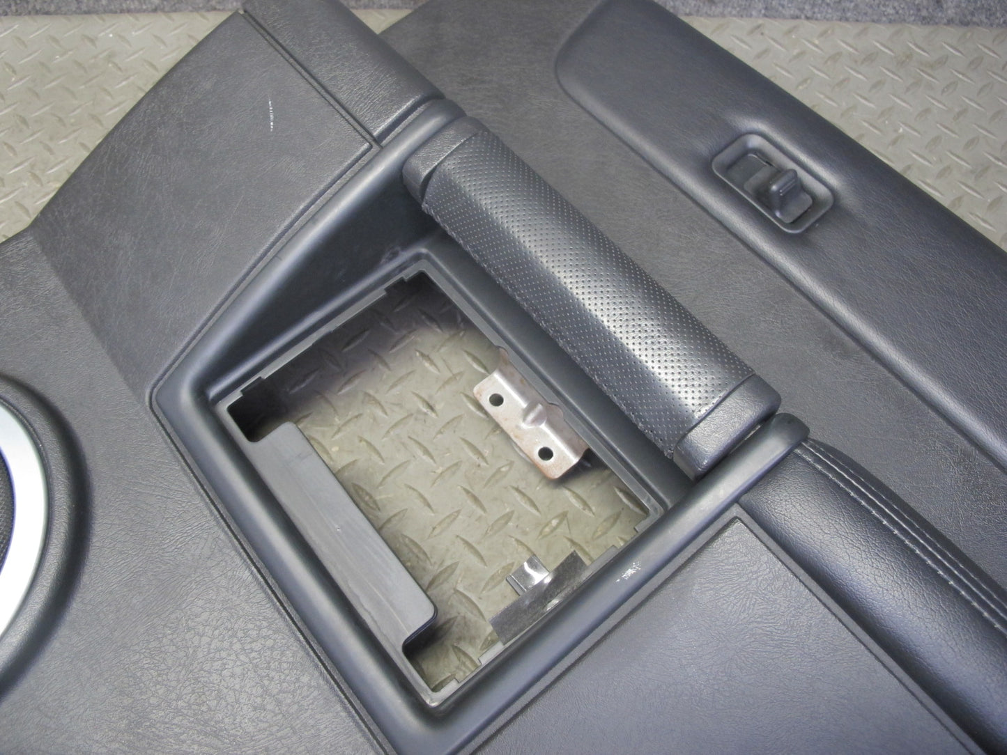 2005-2007 Hummer H2 Rear Right Door Interior Trim Cover Panel