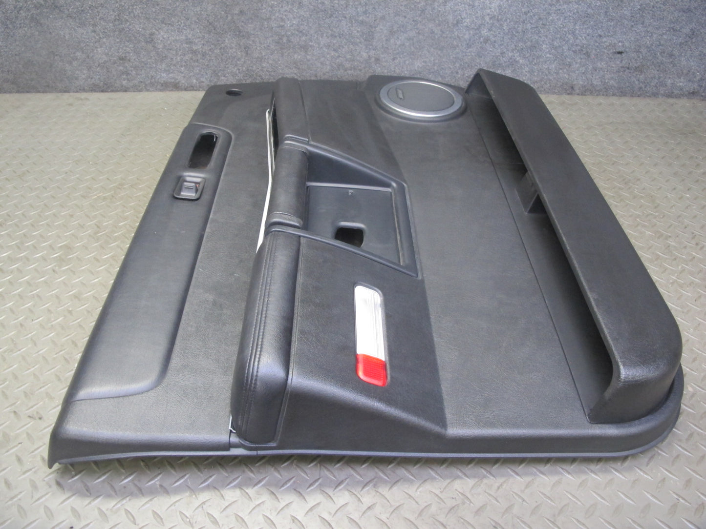 2005-2007 Hummer H2 Front Left & Right Door Interior Trim Cover Panel Set of 2