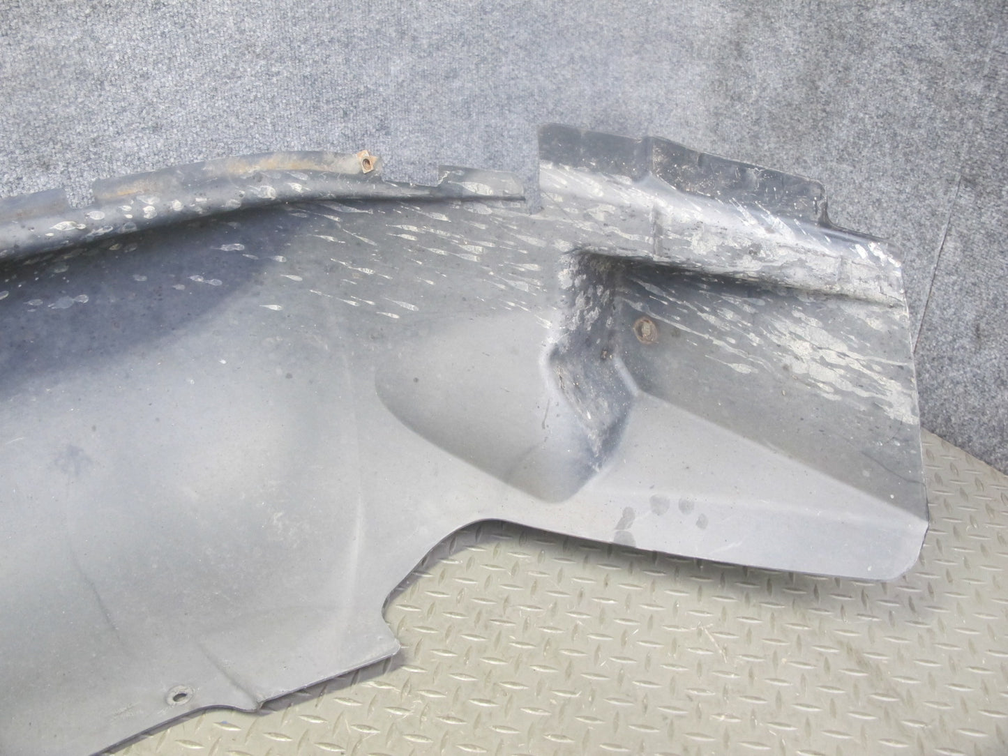 2003-2009 Hummer H2 Rear Left Wheel Fender Liner Splash Guard Shield 15111879