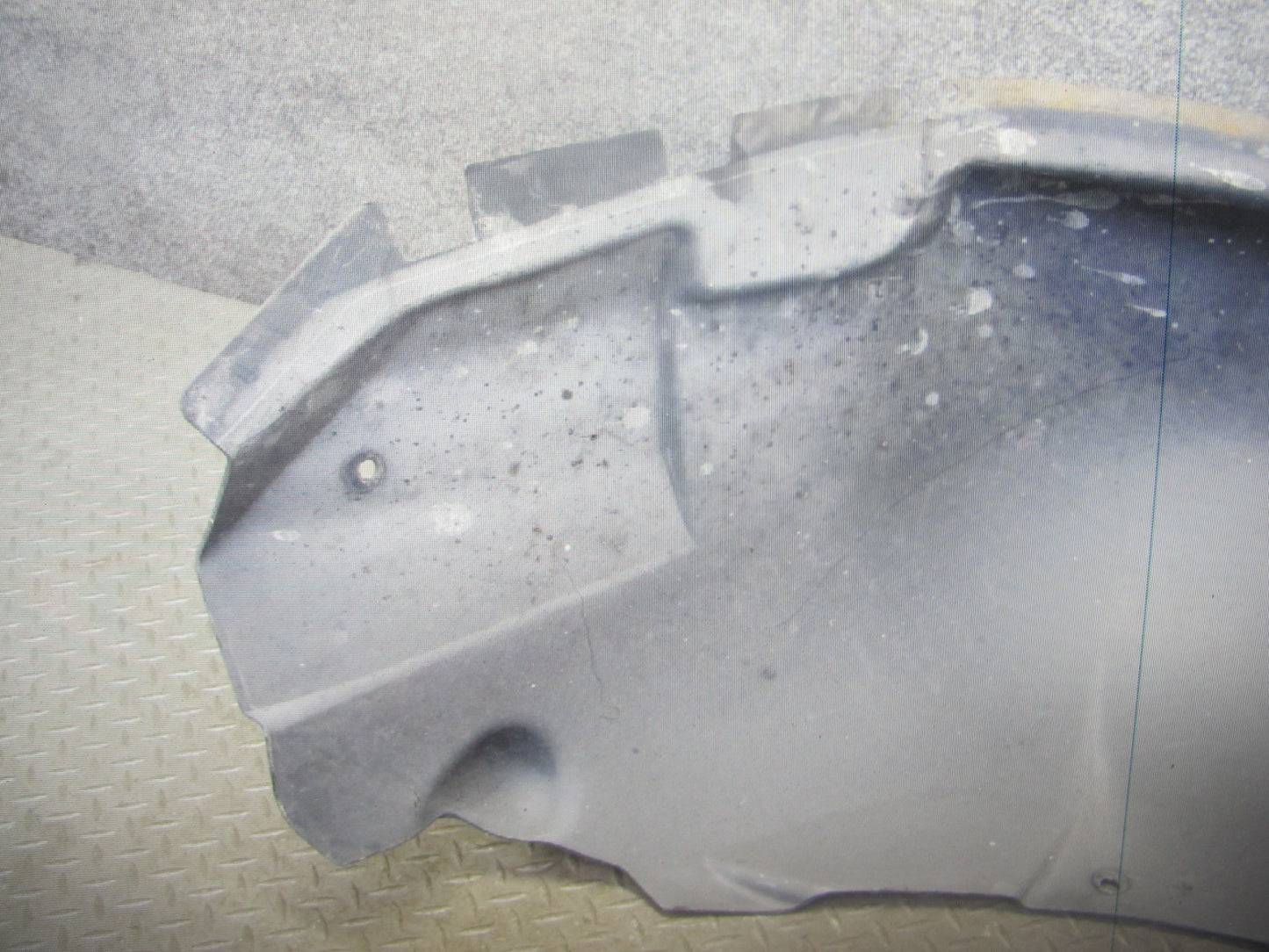 2003-2009 Hummer H2 Rear Left Wheel Fender Liner Splash Guard Shield 15111879
