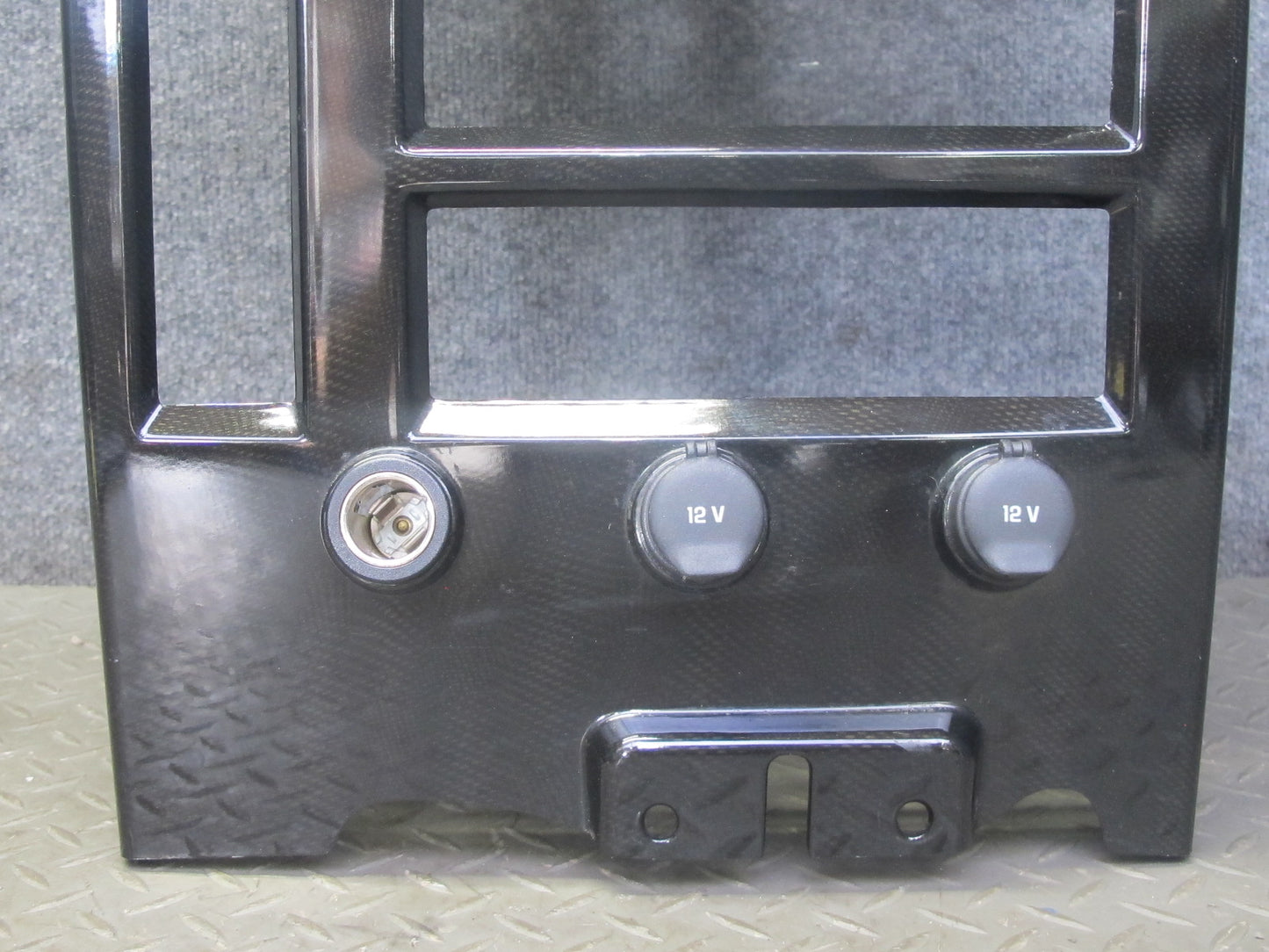 2003-2007 Hummer H2 Dash Center Radio Trim Bezel Panel Carbon Style 10357186