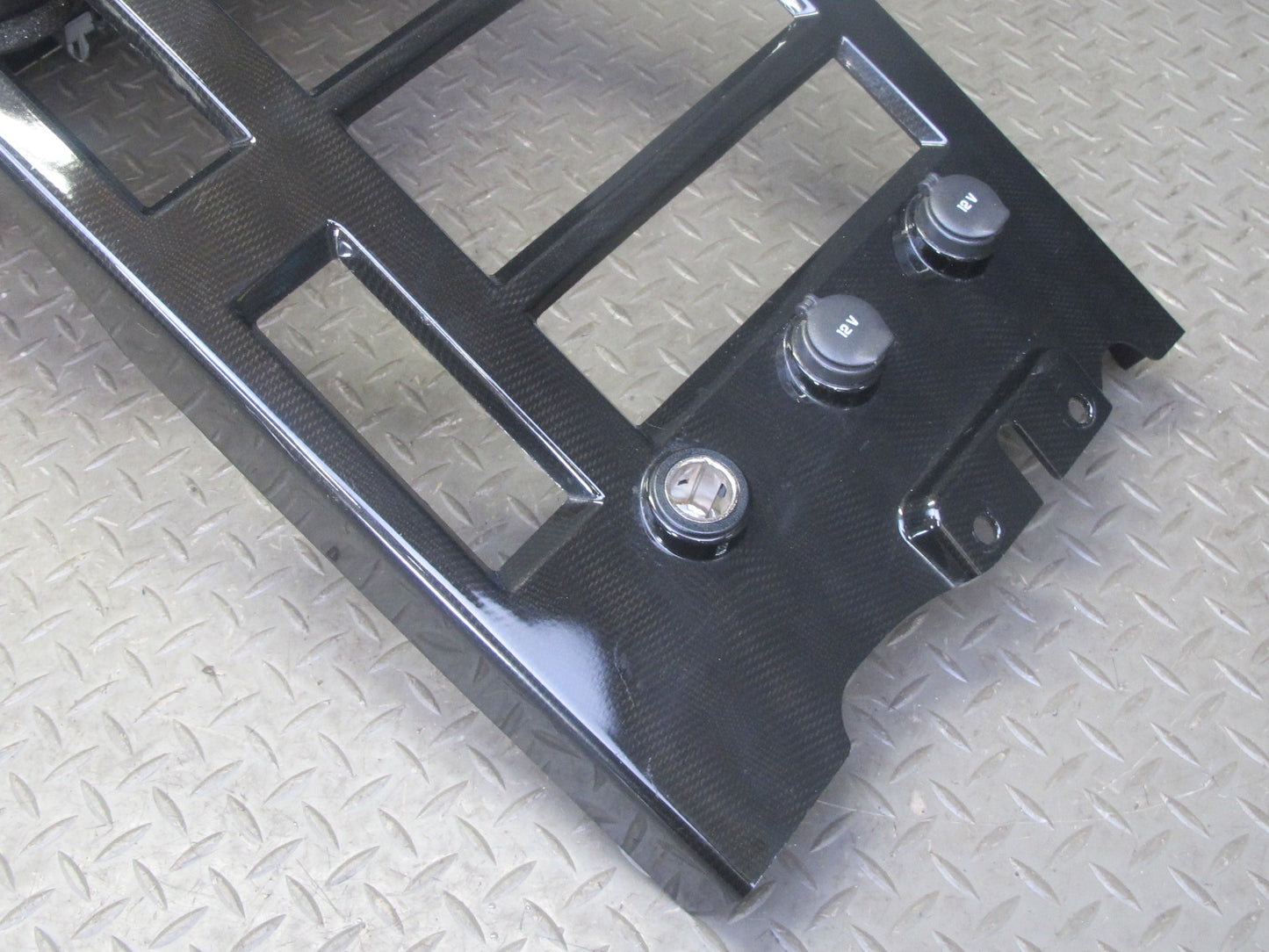 2003-2007 Hummer H2 Dash Center Radio Trim Bezel Panel Carbon Style 10357186