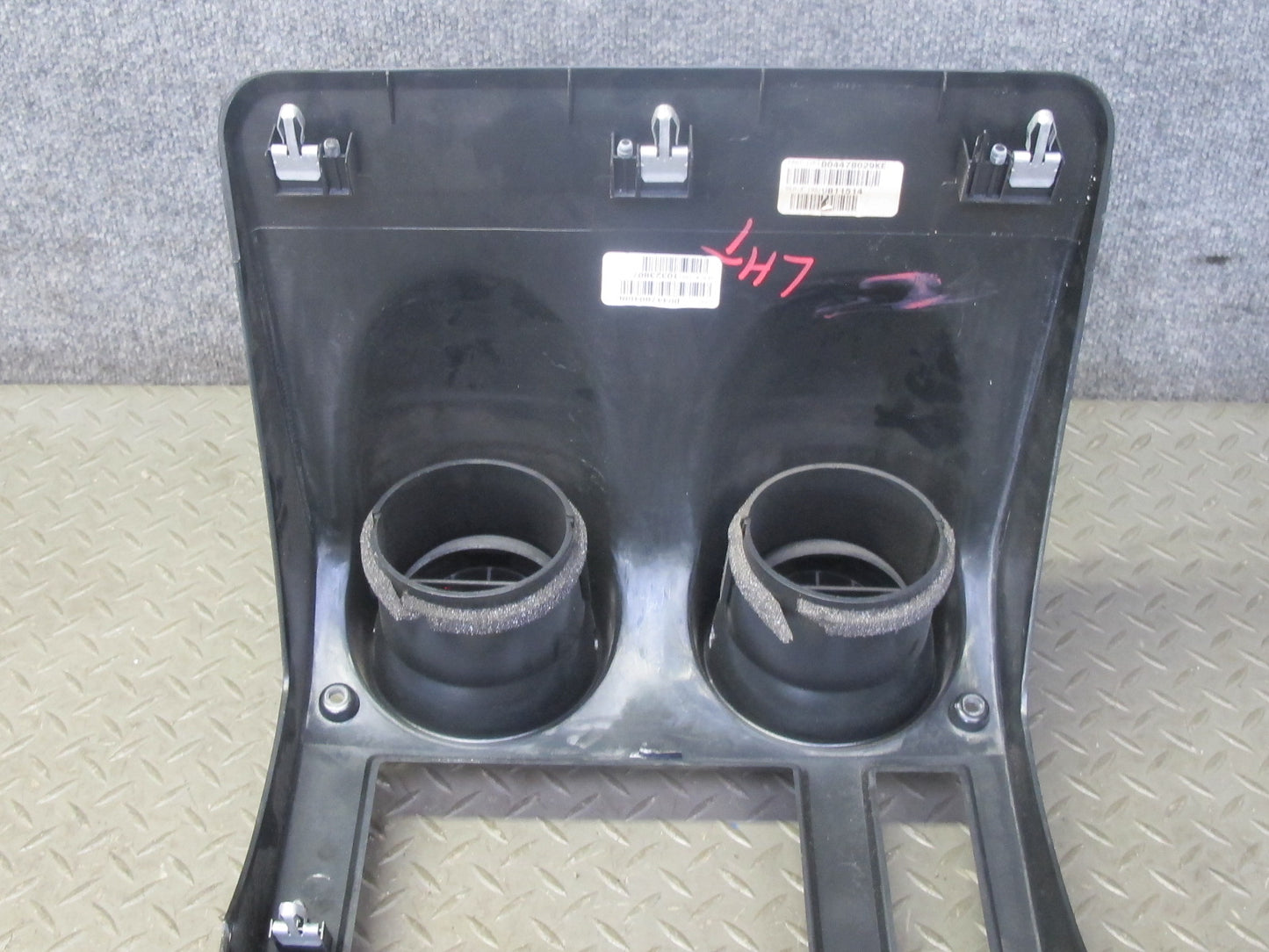 2003-2007 Hummer H2 Dash Center Radio Trim Bezel Panel Carbon Style 10357186