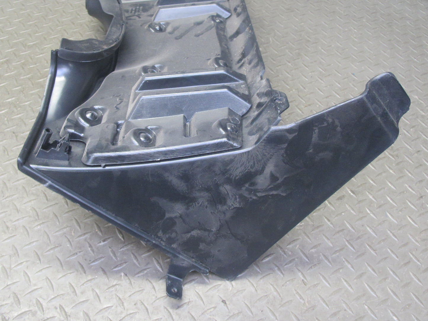 2003-2007 Hummer H2 Dash Front Left Lower Knee Trim Cover Panel 15058424