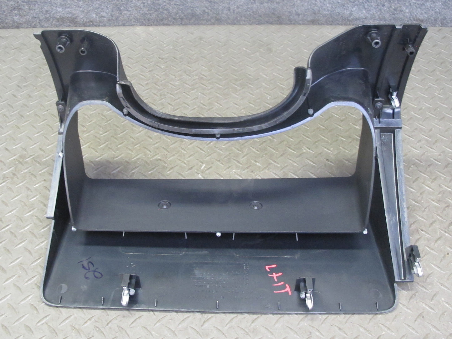 2003-2007 Hummer H2 Dash Instrument Panel Speedometer Trim Bezel Panel 15177439