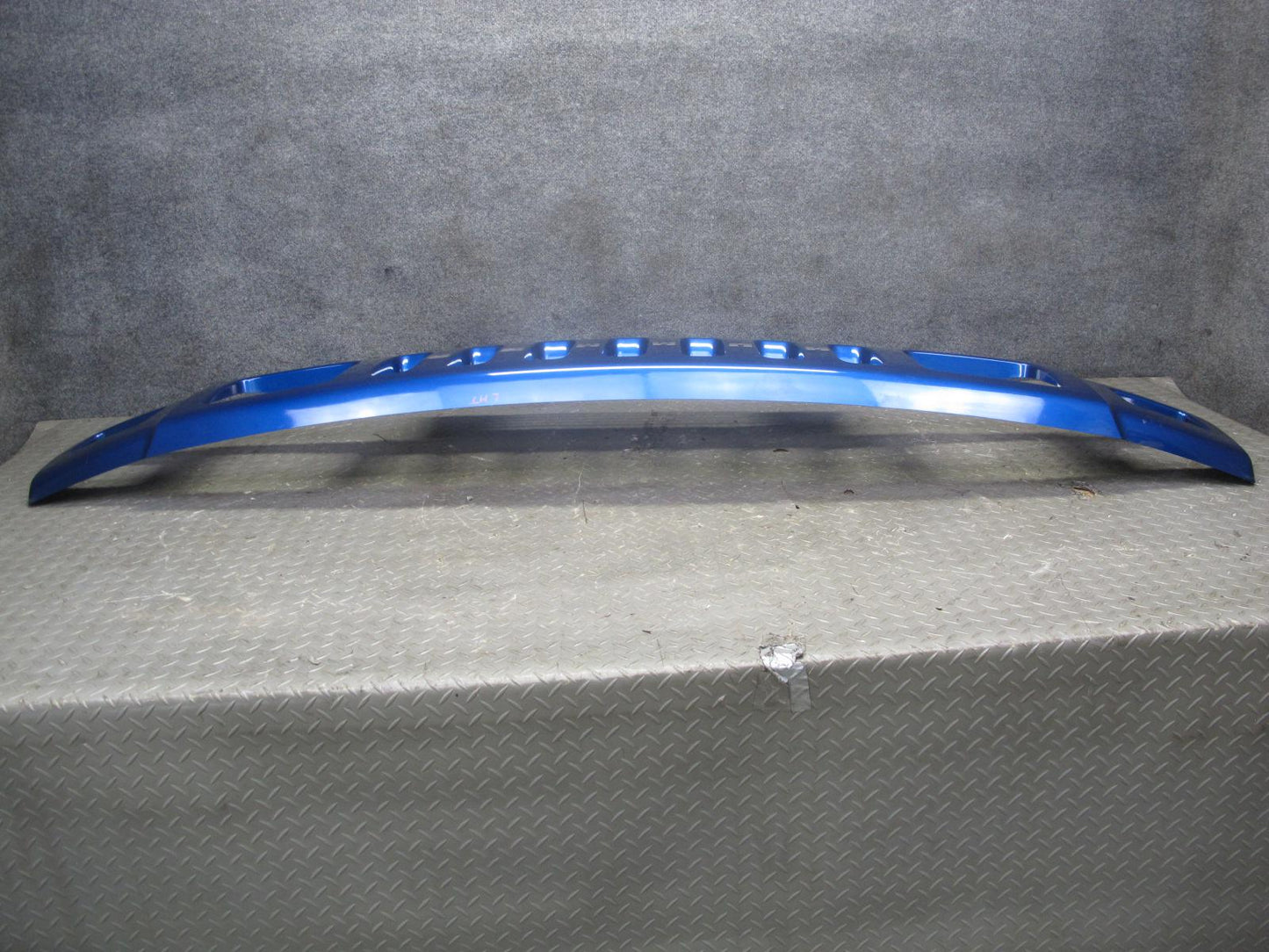 2003-2007 Hummer H2 Front Bumper Radiator Upper Grille Pacific Blue 15777617