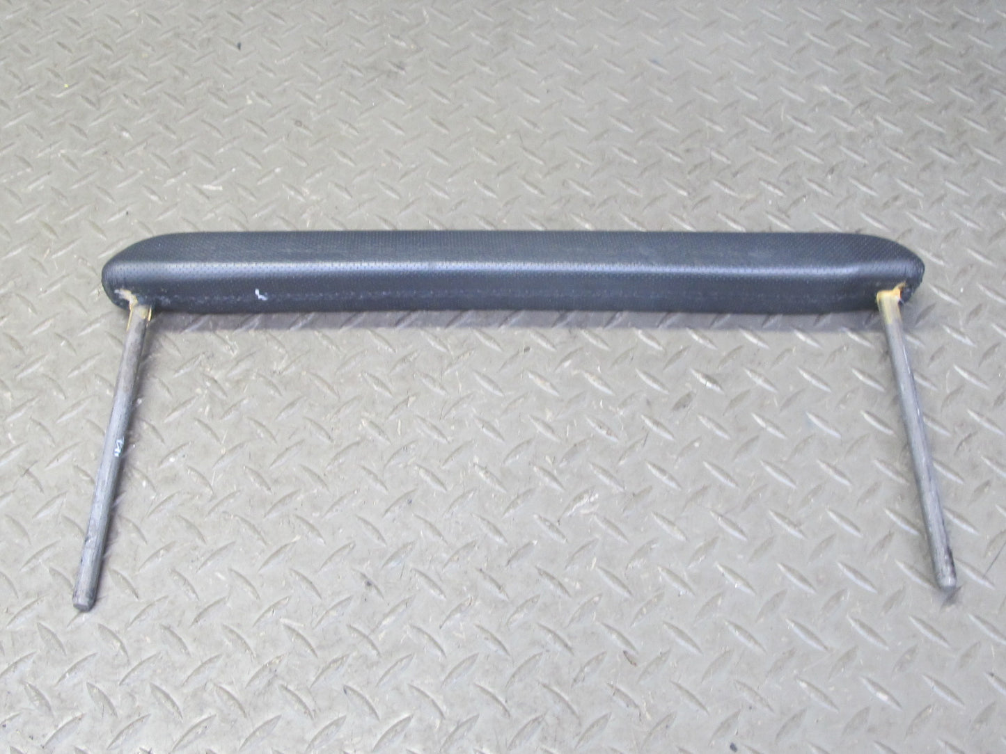 2003-2007 Hummer H2 Dash Front Right Grip Grab Handle Bar