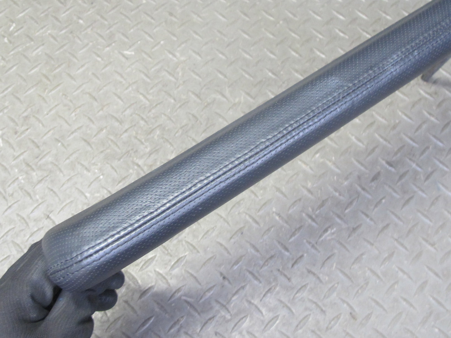 2003-2007 Hummer H2 Dash Front Right Grip Grab Handle Bar