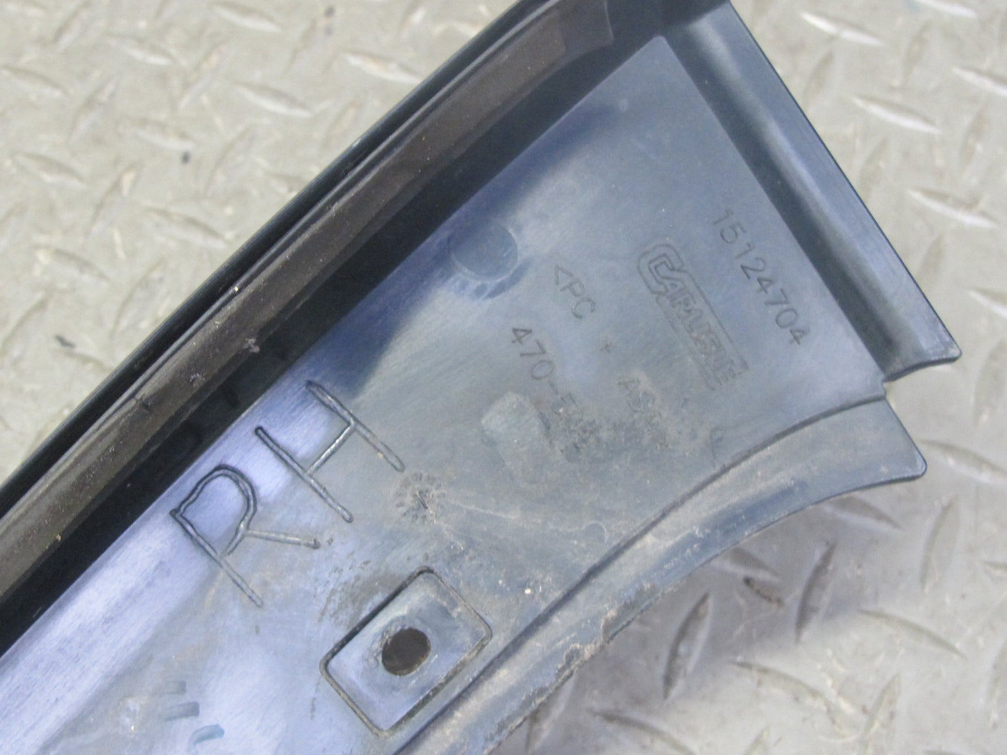 2003-2009 Hummer H2 Front Windshield Exterior A Pillar Trim Cover Panel Set of 2