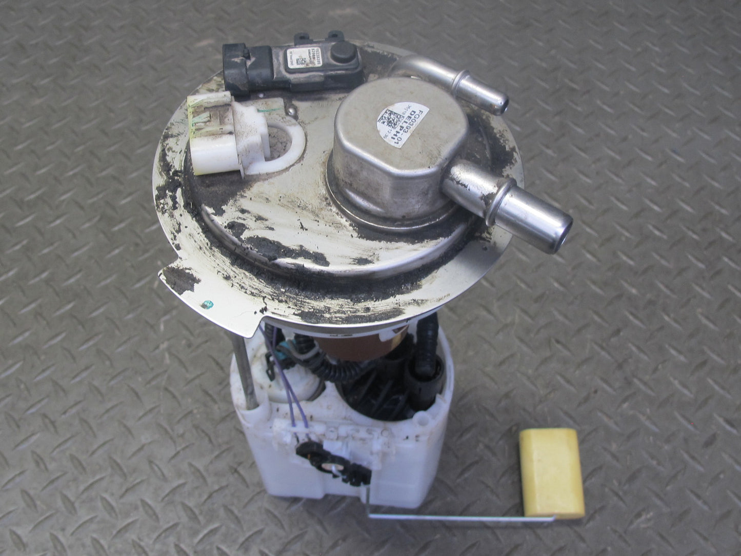 2005-2007 Hummer H2 6.0L Fuel Pump Level Sensor Assembly