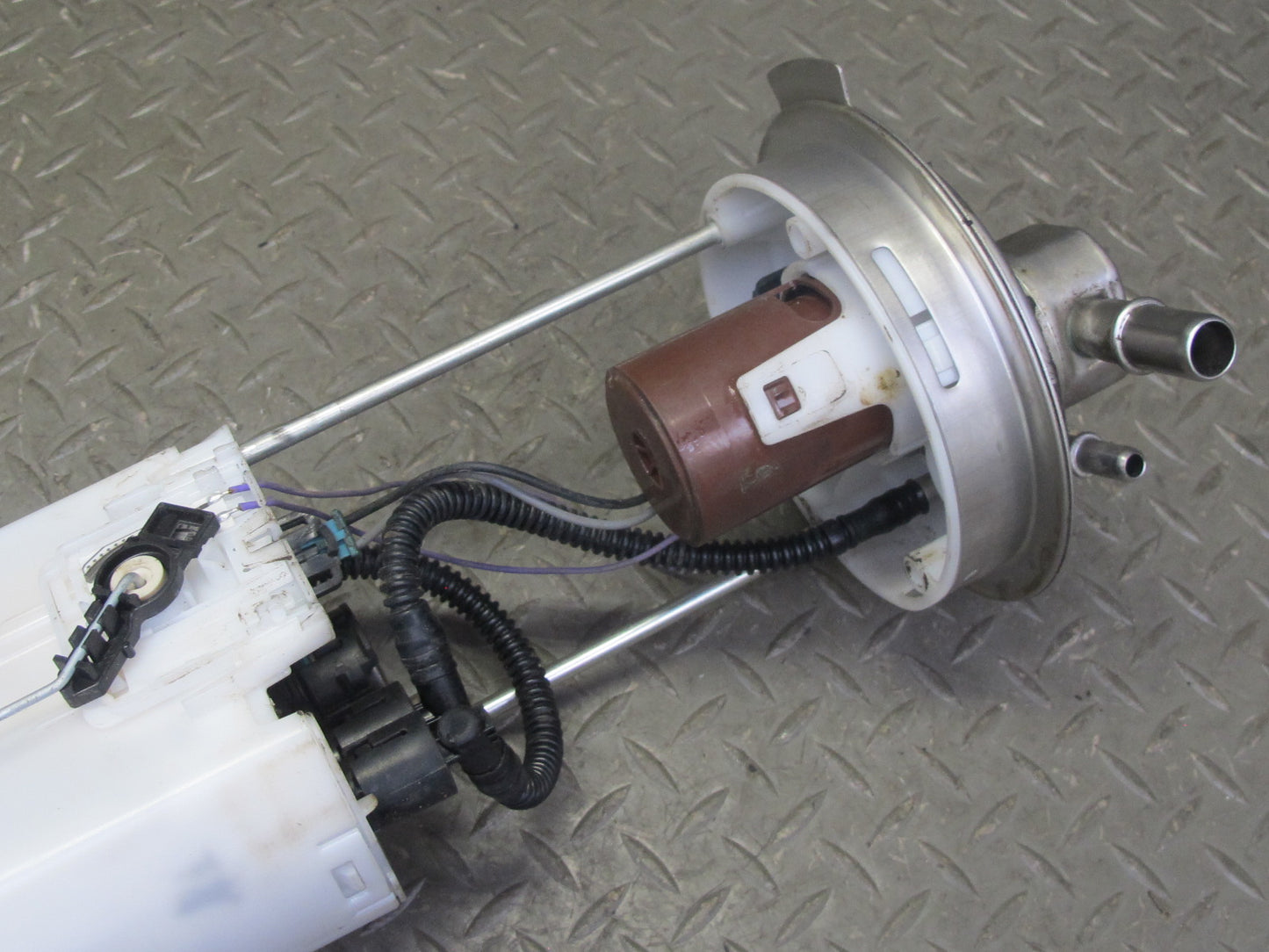 2005-2007 Hummer H2 6.0L Fuel Pump Level Sensor Assembly