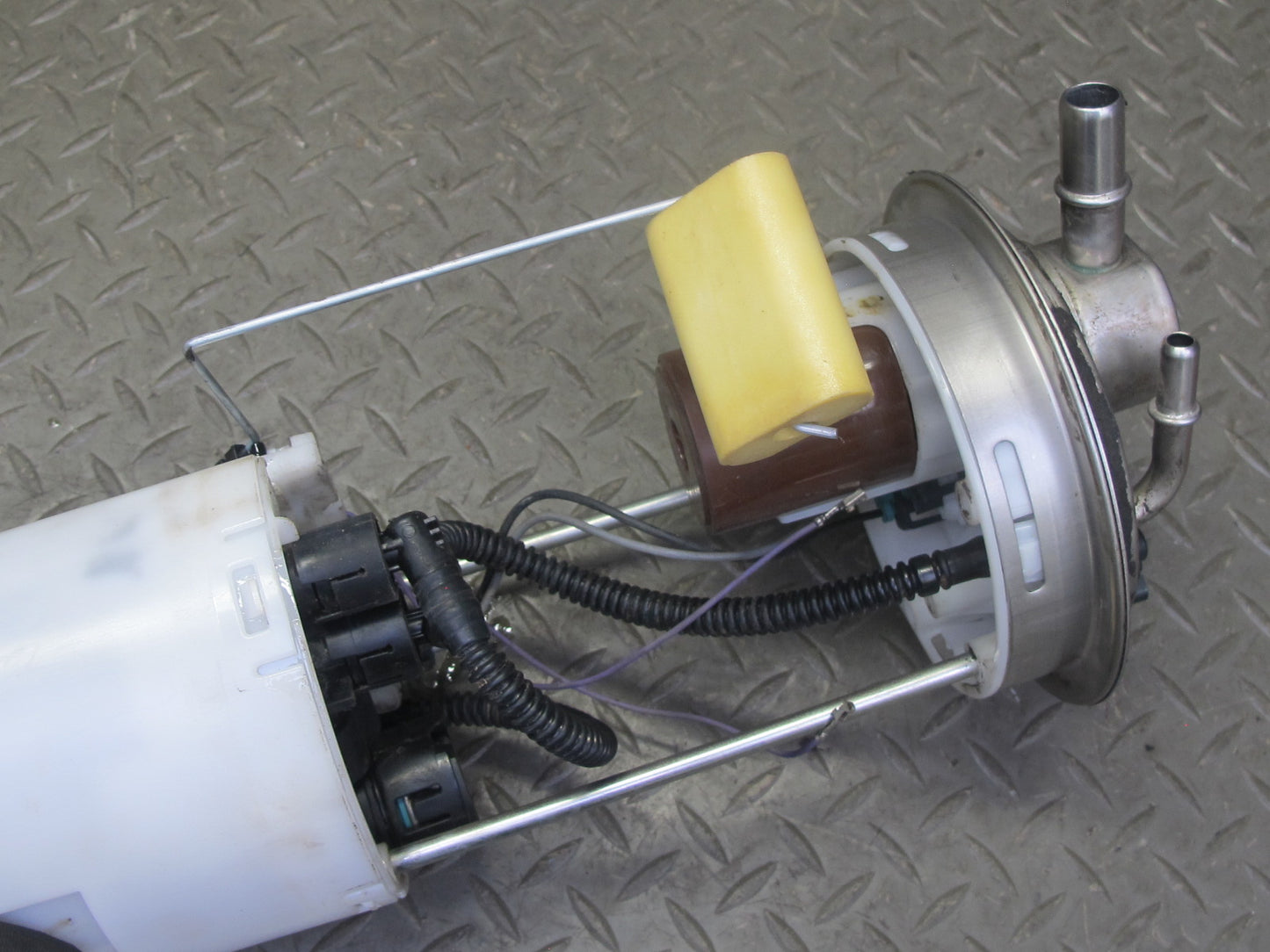 2005-2007 Hummer H2 6.0L Fuel Pump Level Sensor Assembly