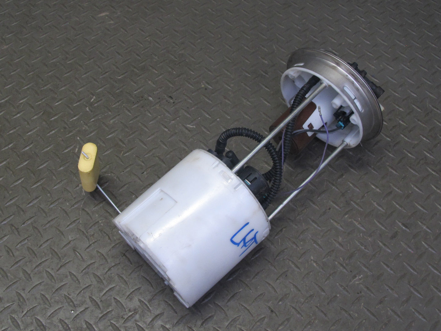 2005-2007 Hummer H2 6.0L Fuel Pump Level Sensor Assembly