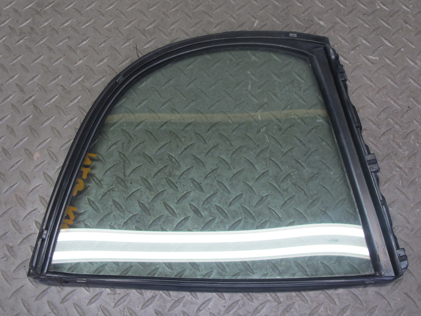 01-05 Lexus JZS160L GS430 GS300 Rear Right Quarter Window Glass OEM