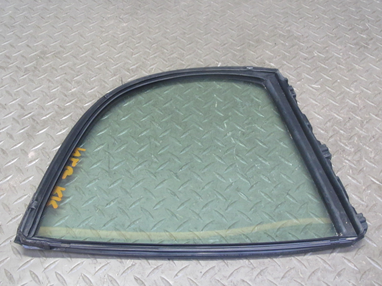 01-05 Lexus JZS160L GS430 GS300 Rear Right Quarter Window Glass OEM