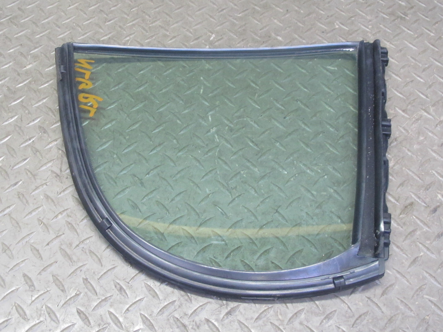 01-05 Lexus JZS160L GS430 GS300 Rear Left Quarter Window Glass OEM