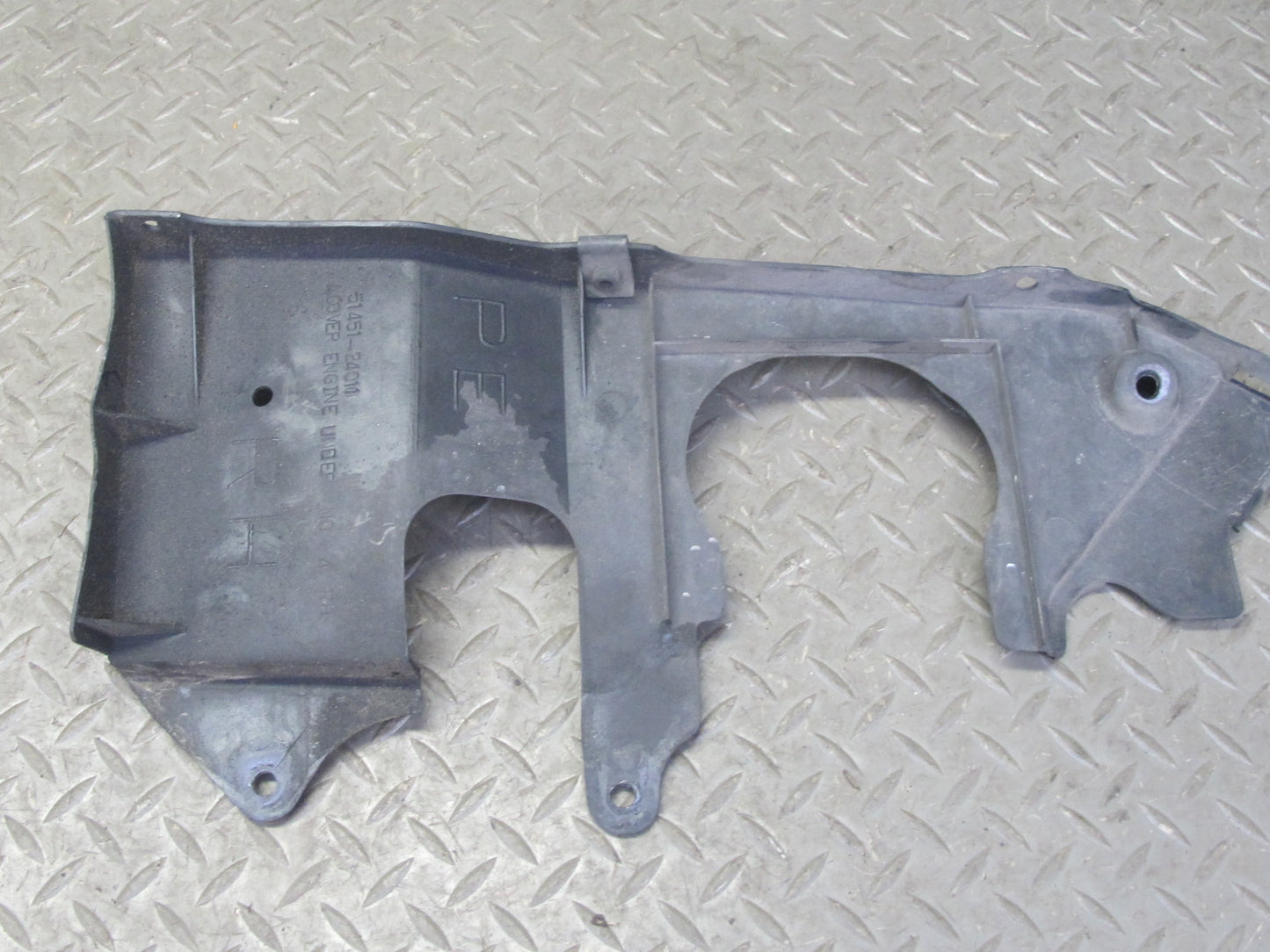 92-00 Lexus UZZ30L SC300 SC400 Set of 2 Under Engine Splash Shield Cover OEM