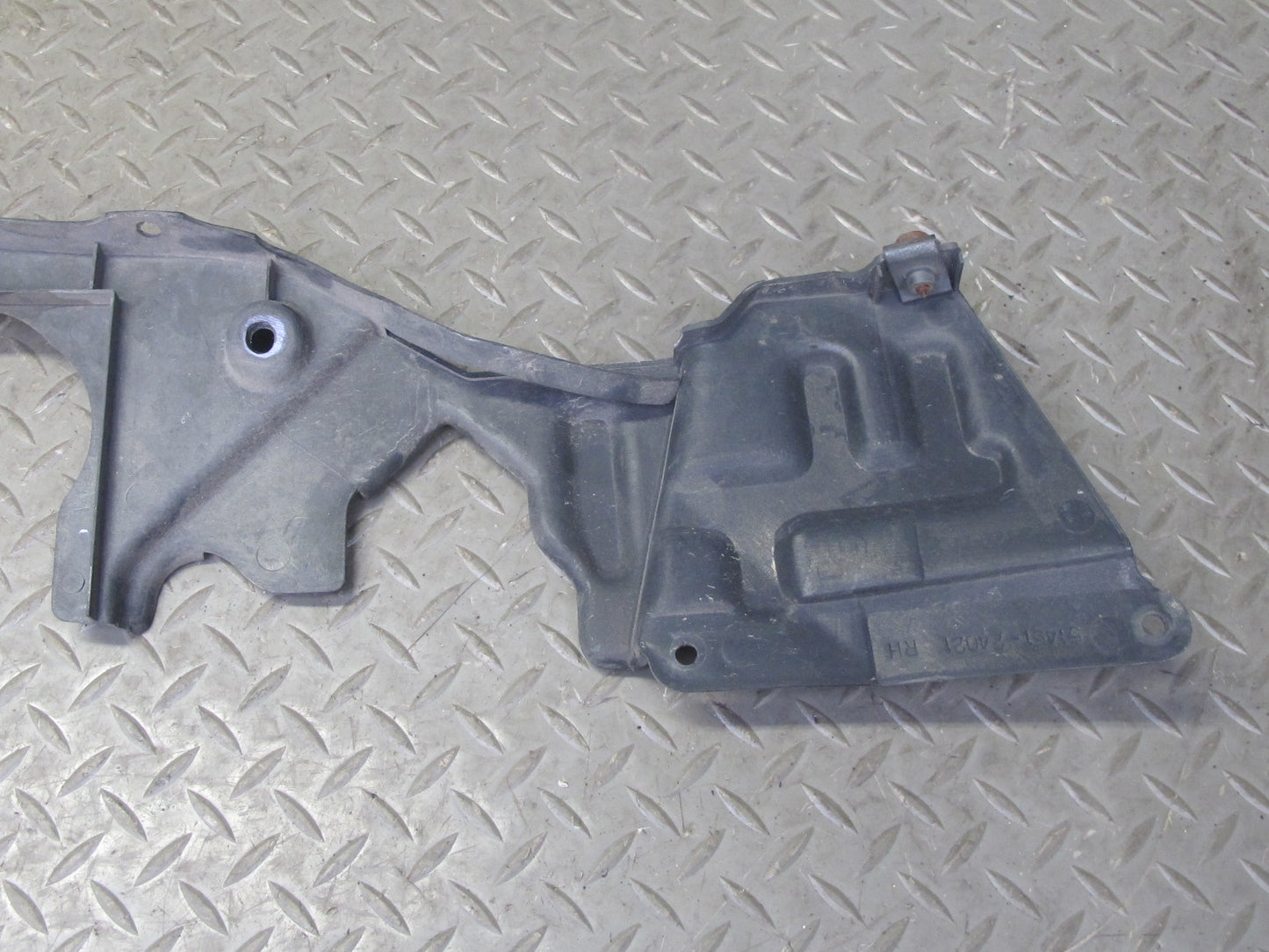 92-00 Lexus UZZ30L SC300 SC400 Set of 2 Under Engine Splash Shield Cover OEM