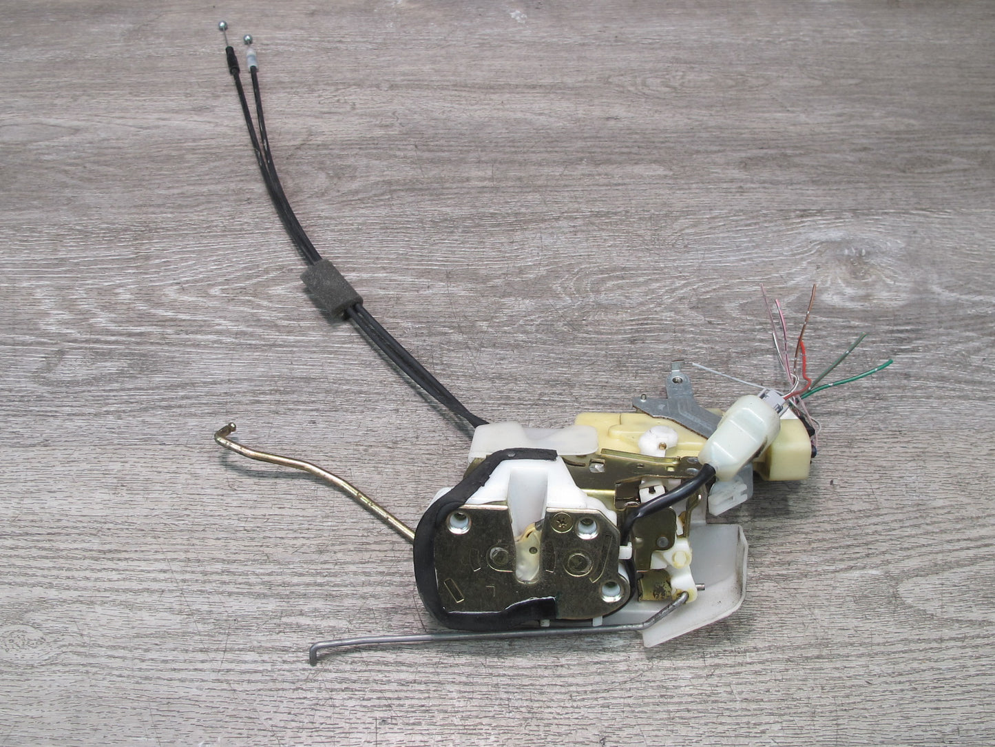 01-05 Lexus GS430 GS300 JZS160L Front Left Driver Door Lock Latch Actuator OEM