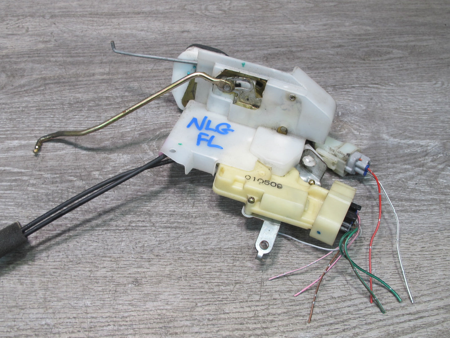 01-05 Lexus GS430 GS300 JZS160L Front Left Driver Door Lock Latch Actuator OEM