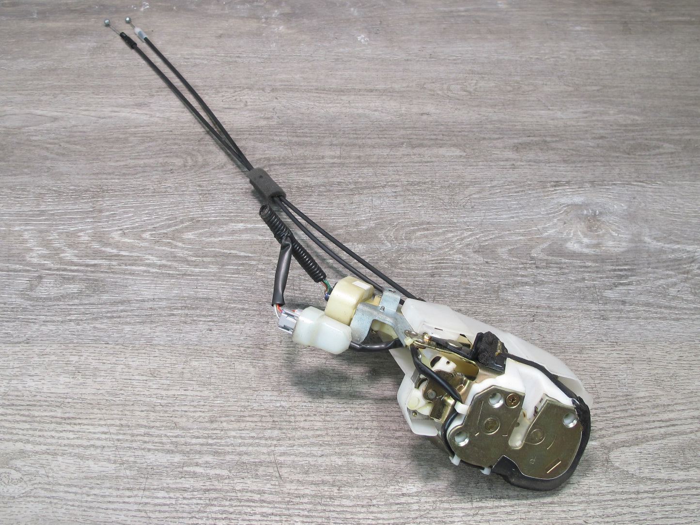 98-05 Lexus GZS160L GS400 GS430 GS300 Rear Right Door Lock Latch Actuator OEM