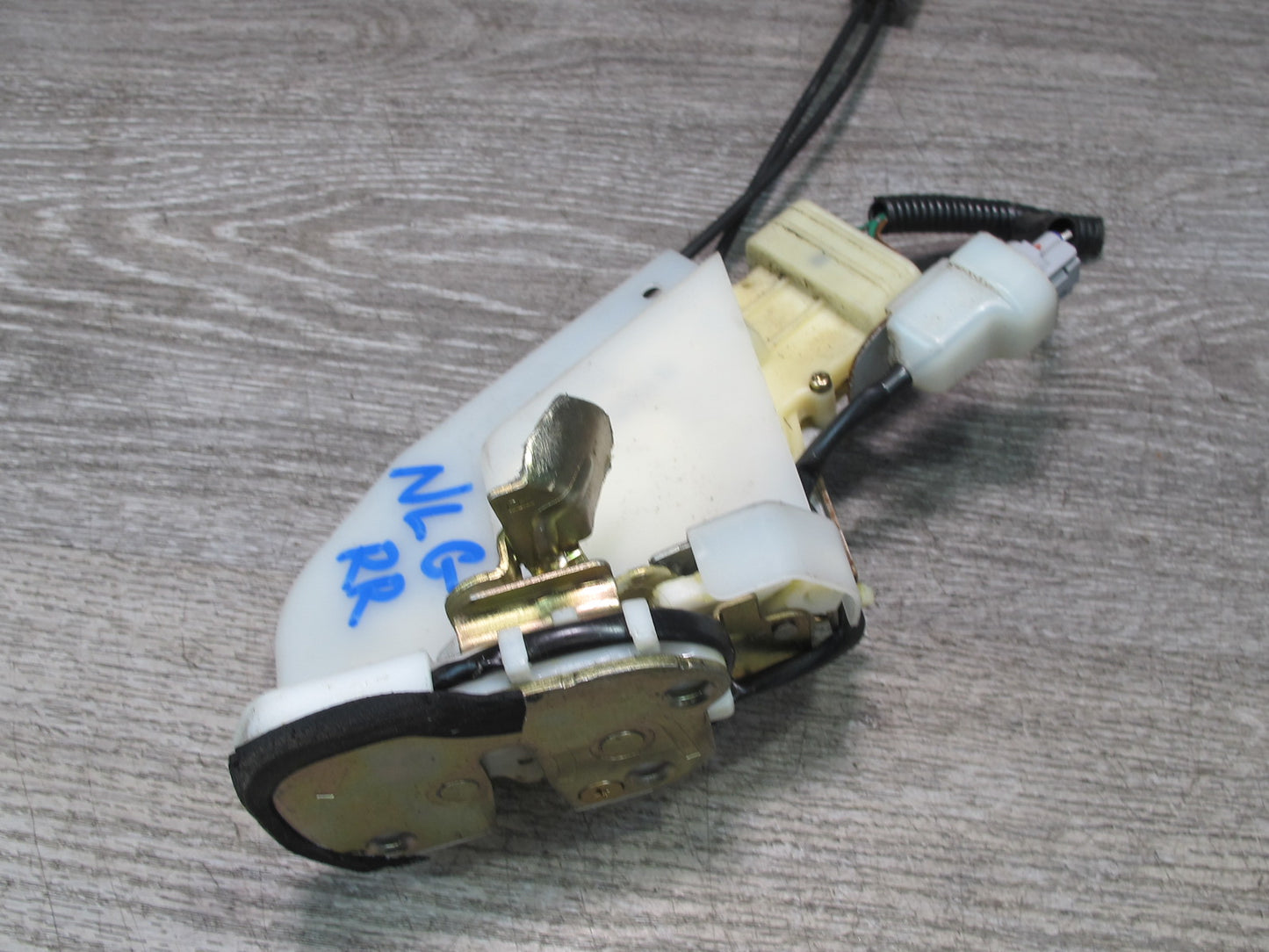 98-05 Lexus GZS160L GS400 GS430 GS300 Rear Right Door Lock Latch Actuator OEM