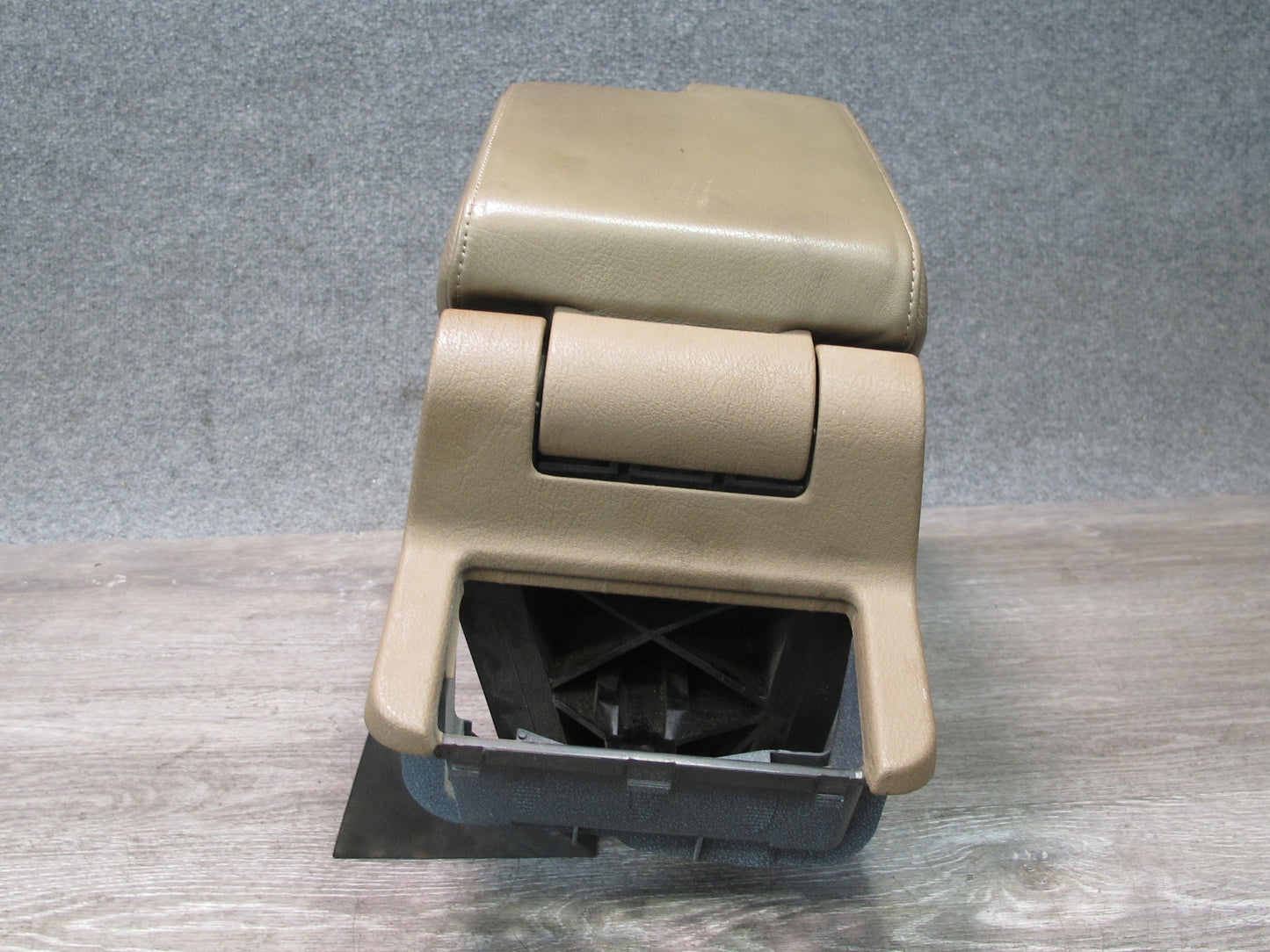 94-99 BMW E36 325iC 328iC Convertible Center Console Leather Armrest OEM