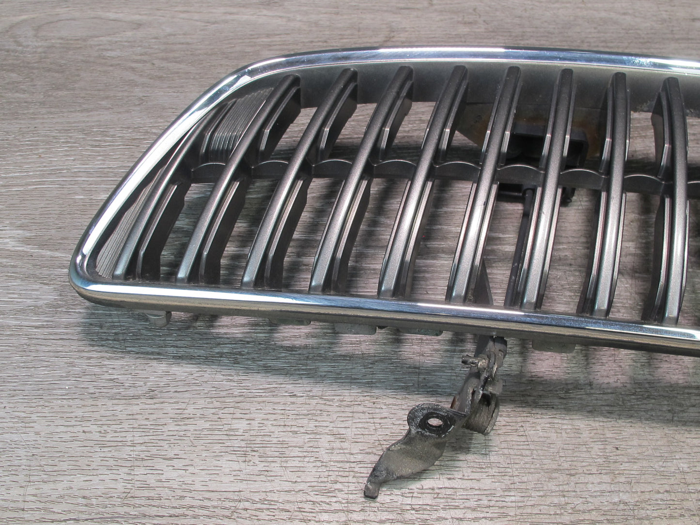 01-05 Lexus JZS160L GS430 GS300 Front Radiator Grille w Hood Release OEM