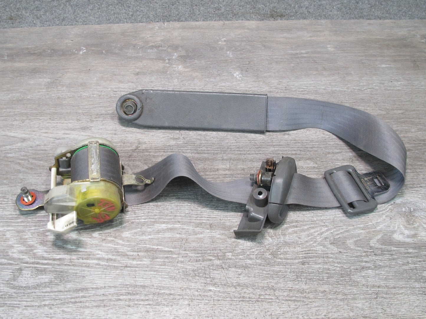 89-92 TOYOTA SUPRA MK3 FRONT RIGHT & LEFT SIDE SEATBELT RETRACTOR SET OEM