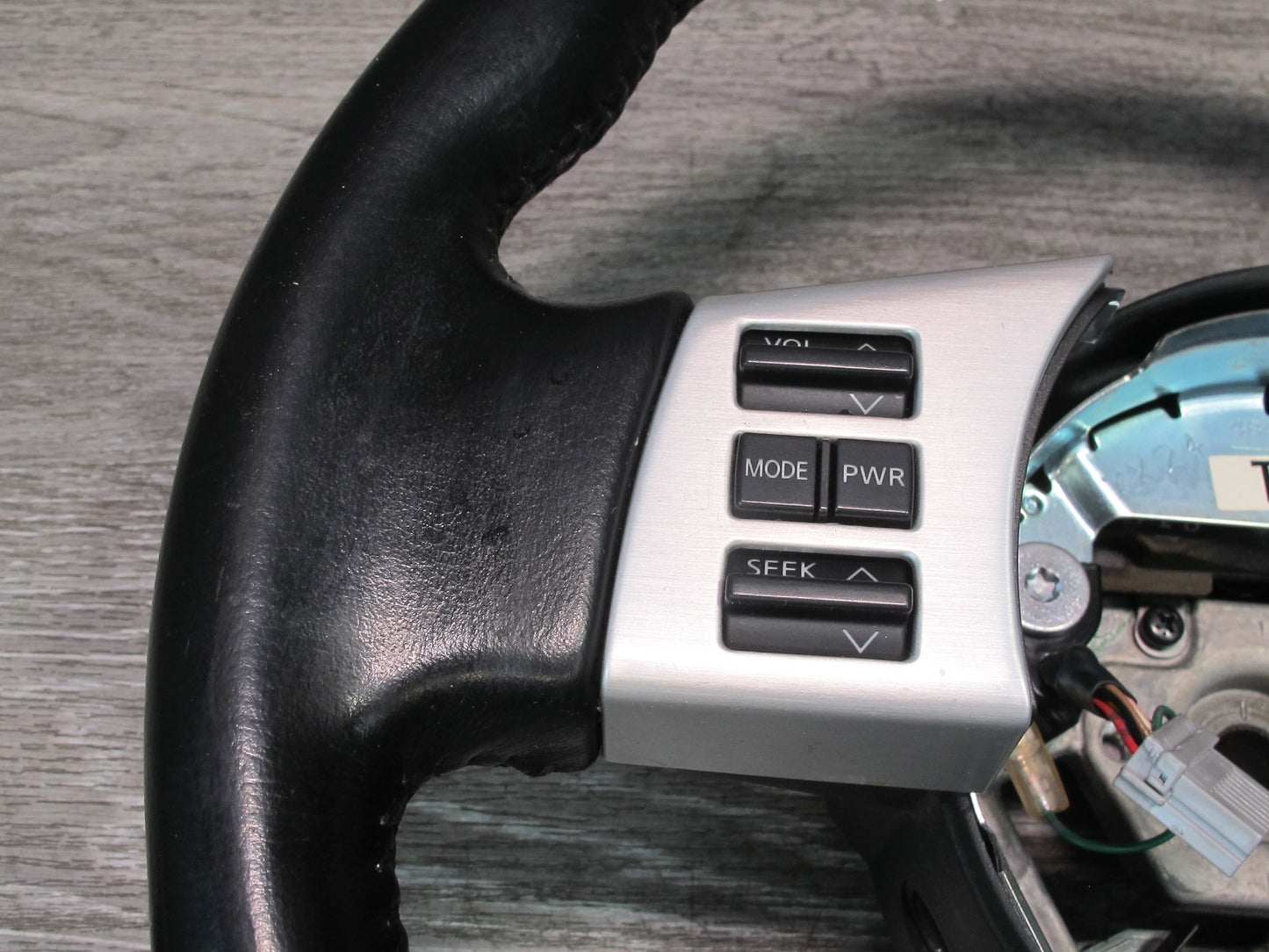 07-09 Nissan 350Z Z33 Multifunction Leather Steering w Cruise Black OEM
