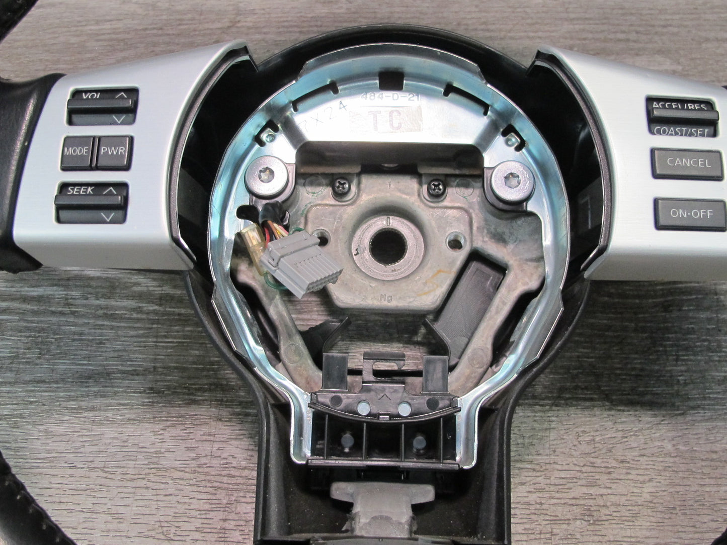 07-09 Nissan 350Z Z33 Multifunction Leather Steering w Cruise Black OEM