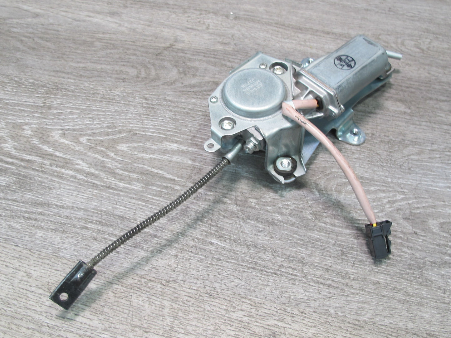 04-09 Nissan 350Z Convert TOP Stowage Tonneau Cover Lid Lock Release Motor OEM