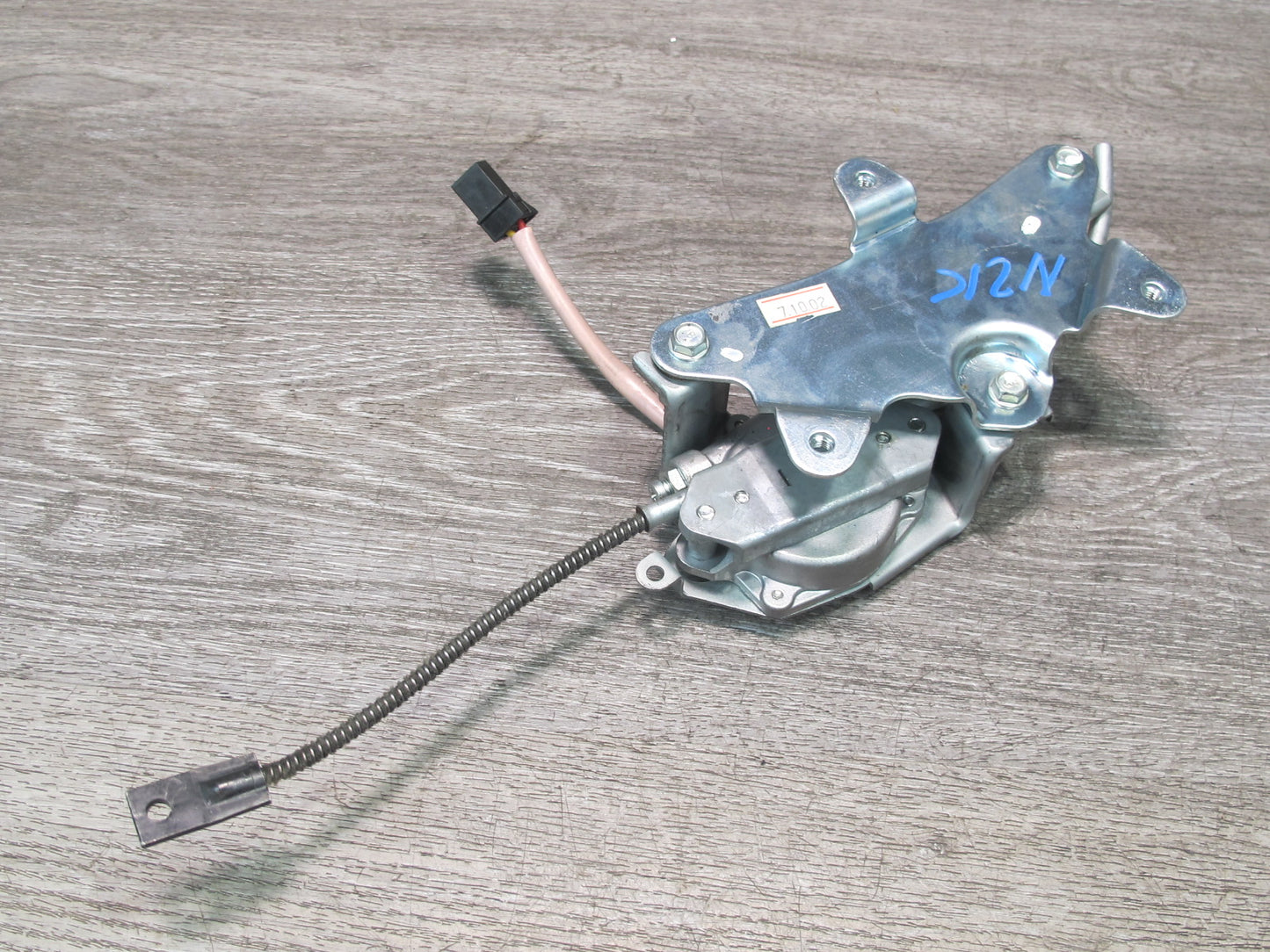 04-09 Nissan 350Z Convert TOP Stowage Tonneau Cover Lid Lock Release Motor OEM
