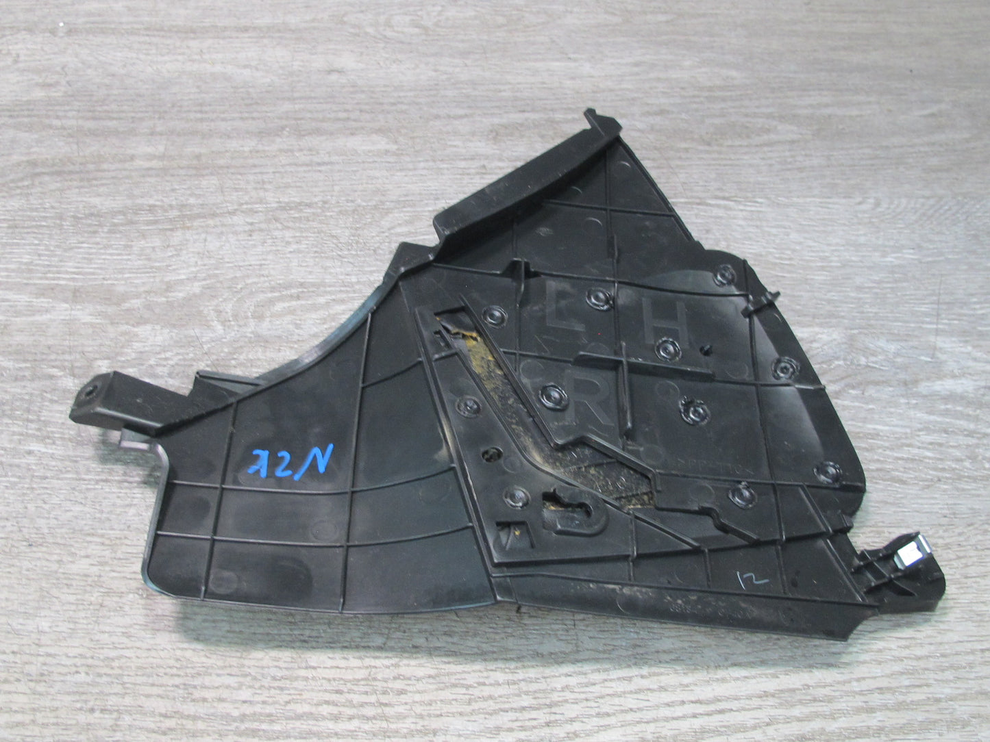 06-09 Nissan 350Z Z33 Set of 2 Center Console Left & Right Knee Pad Trim OEM
