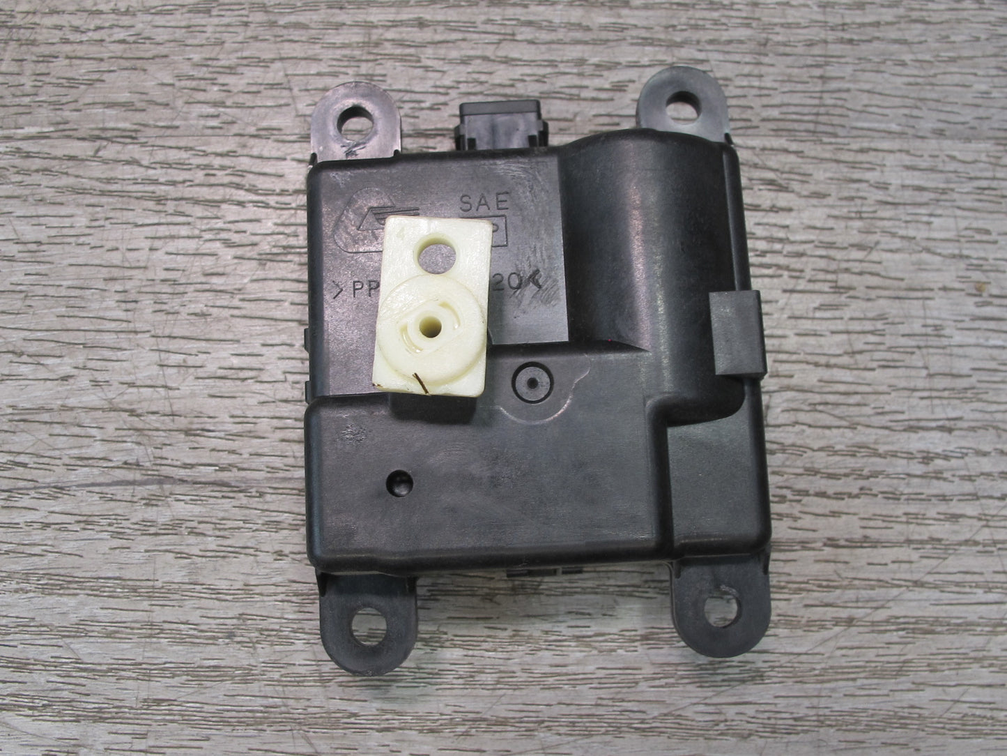 07-09 Nissan 350Z Z33 Convert Set of 3 A/C Heater Flap Actuator Motor w Wire OEM