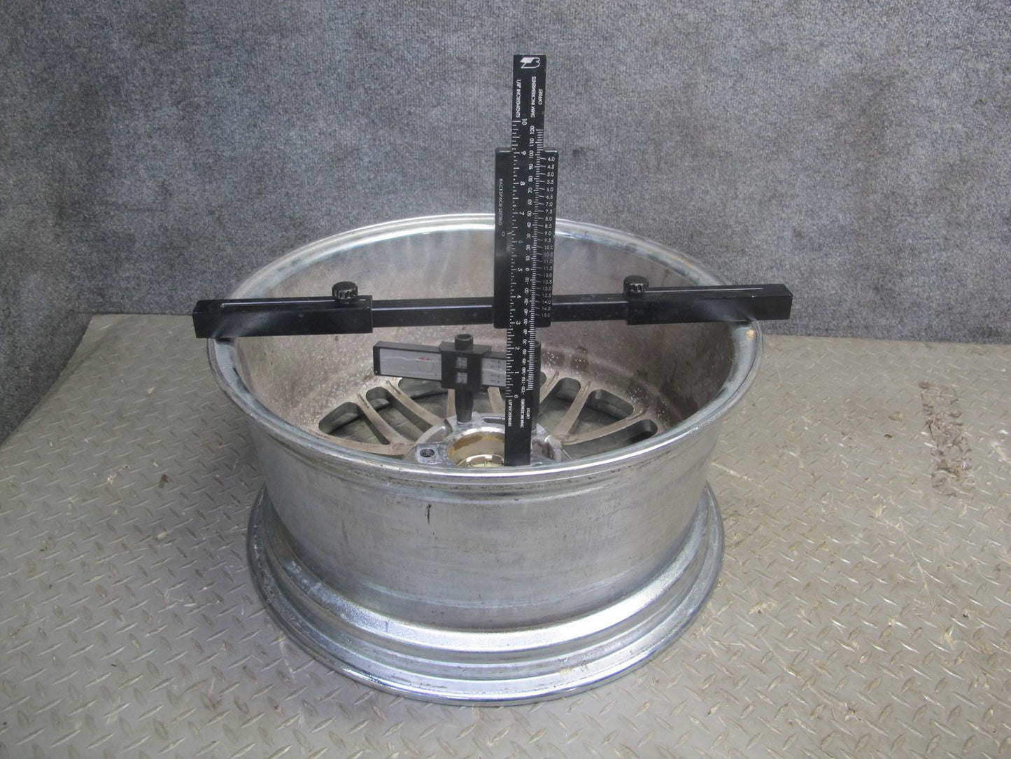 TSW 18" R18 Alloy Wheel Rim 18x8.5J ET40 5x120 Chrome