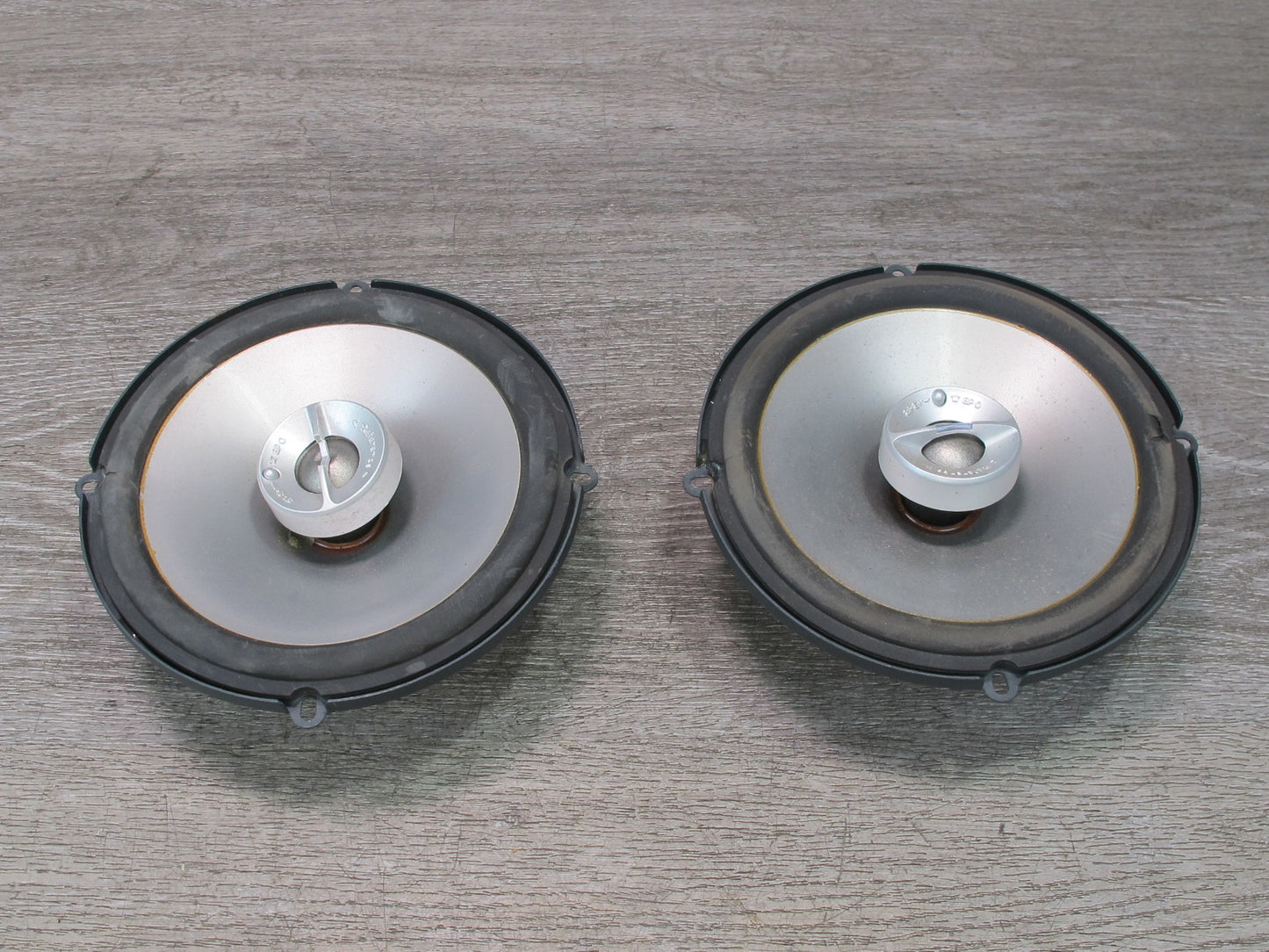 Set of 2 Infinity Reference 6022i 6.5" 2-WAY Speaker 60W RMS 180W Peak Power
