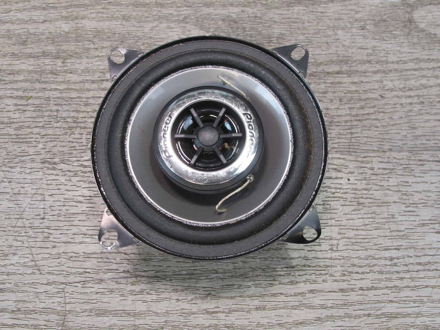 Set of 2 Pioneer TS-G1042R 4" 2-WAY Speaker 25W RMS 120W Peak Power